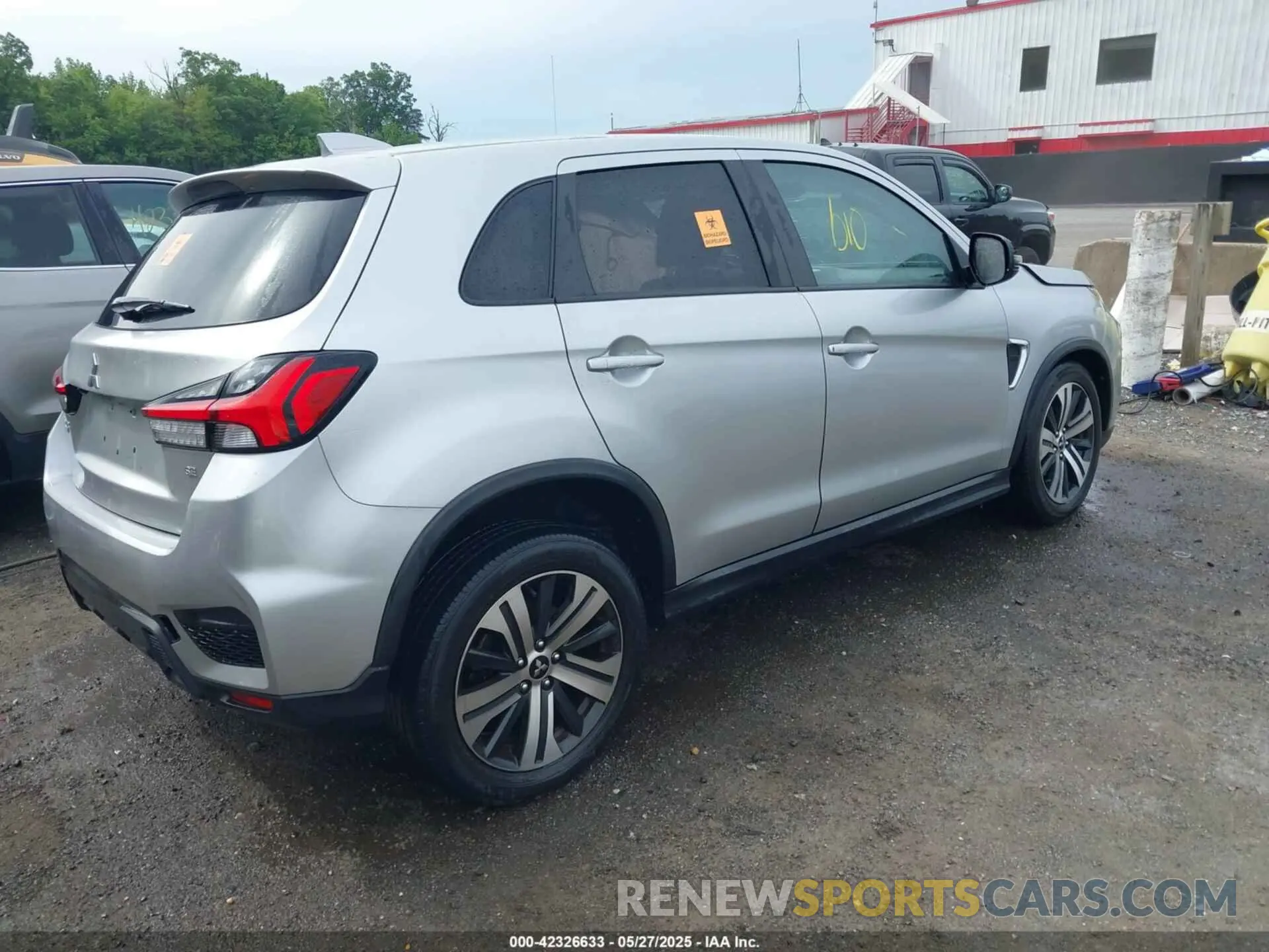 4 Photograph of a damaged car JA4APVAU3MU012327 MITSUBISHI OUTLANDER SPORT 2021