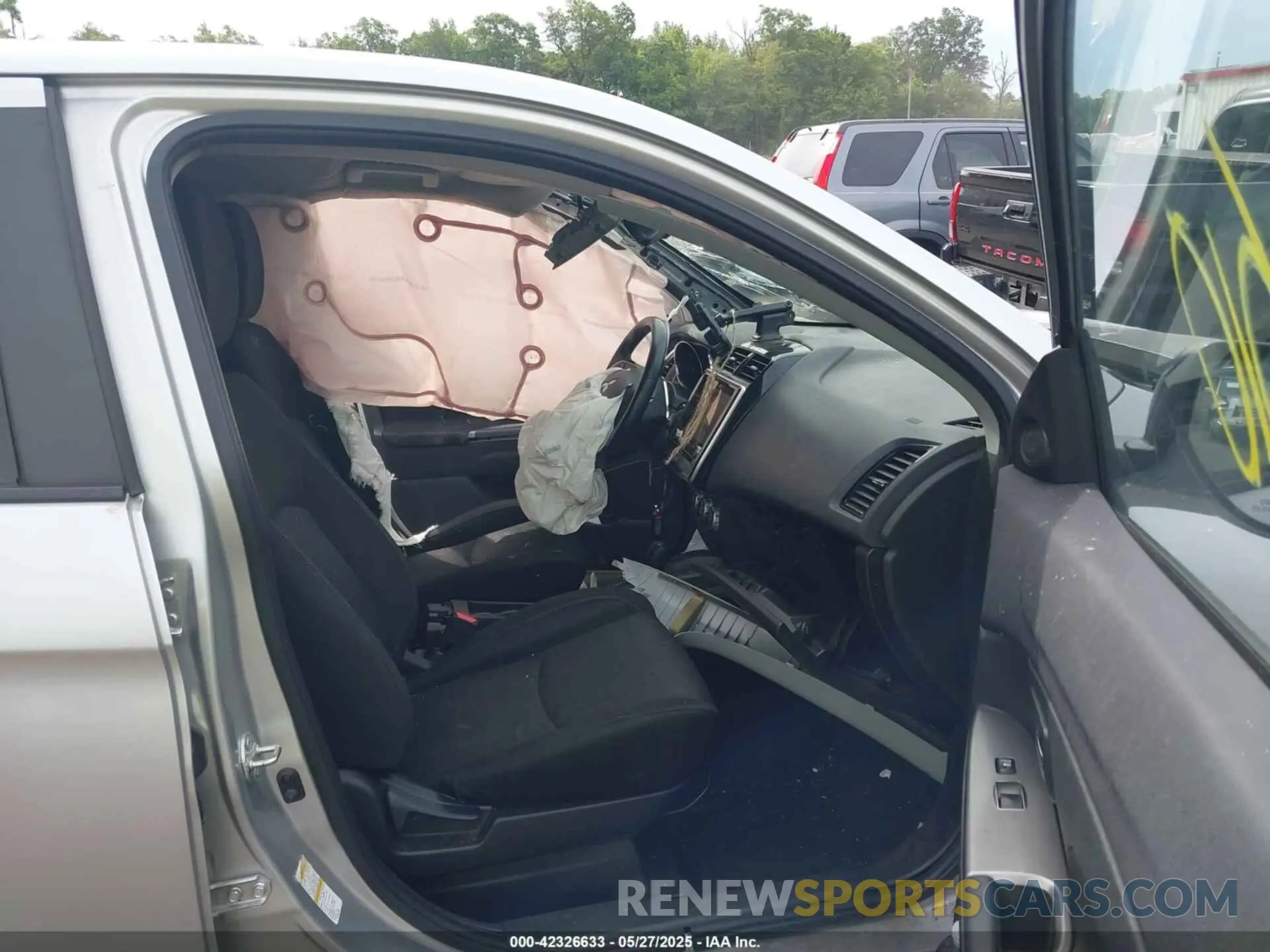 5 Photograph of a damaged car JA4APVAU3MU012327 MITSUBISHI OUTLANDER SPORT 2021