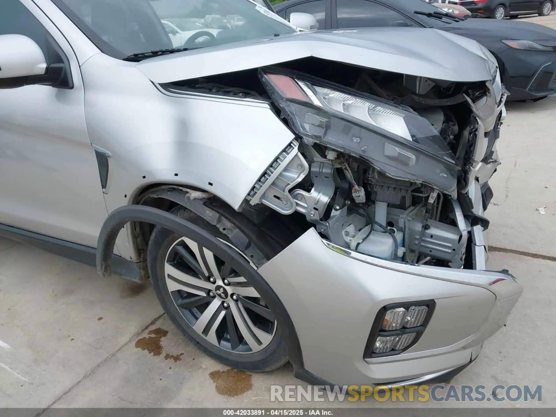 17 Photograph of a damaged car JA4APVAU7MU015876 MITSUBISHI OUTLANDER SPORT 2021