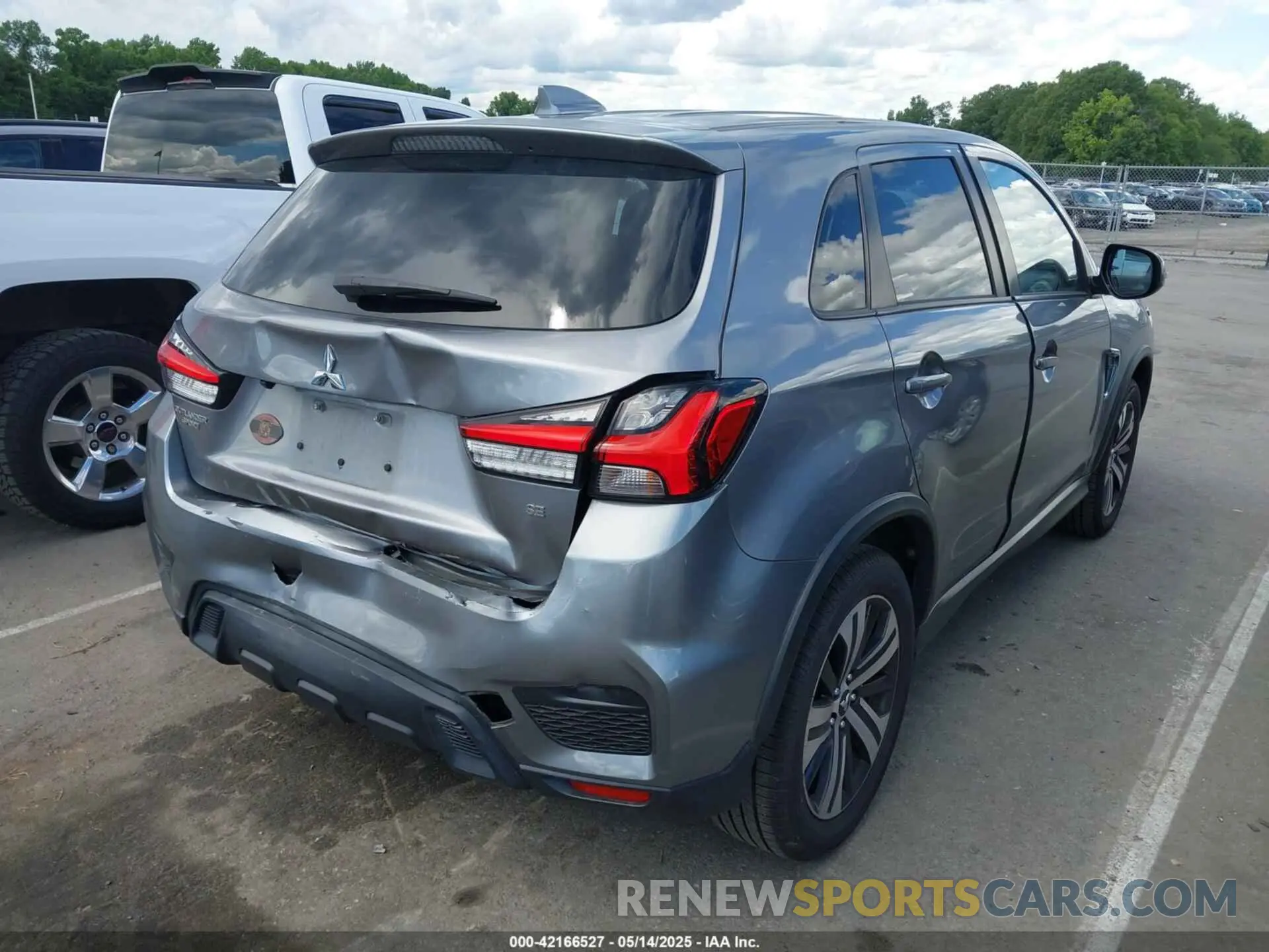 4 Photograph of a damaged car JA4APVAUXMU018576 MITSUBISHI OUTLANDER SPORT 2021
