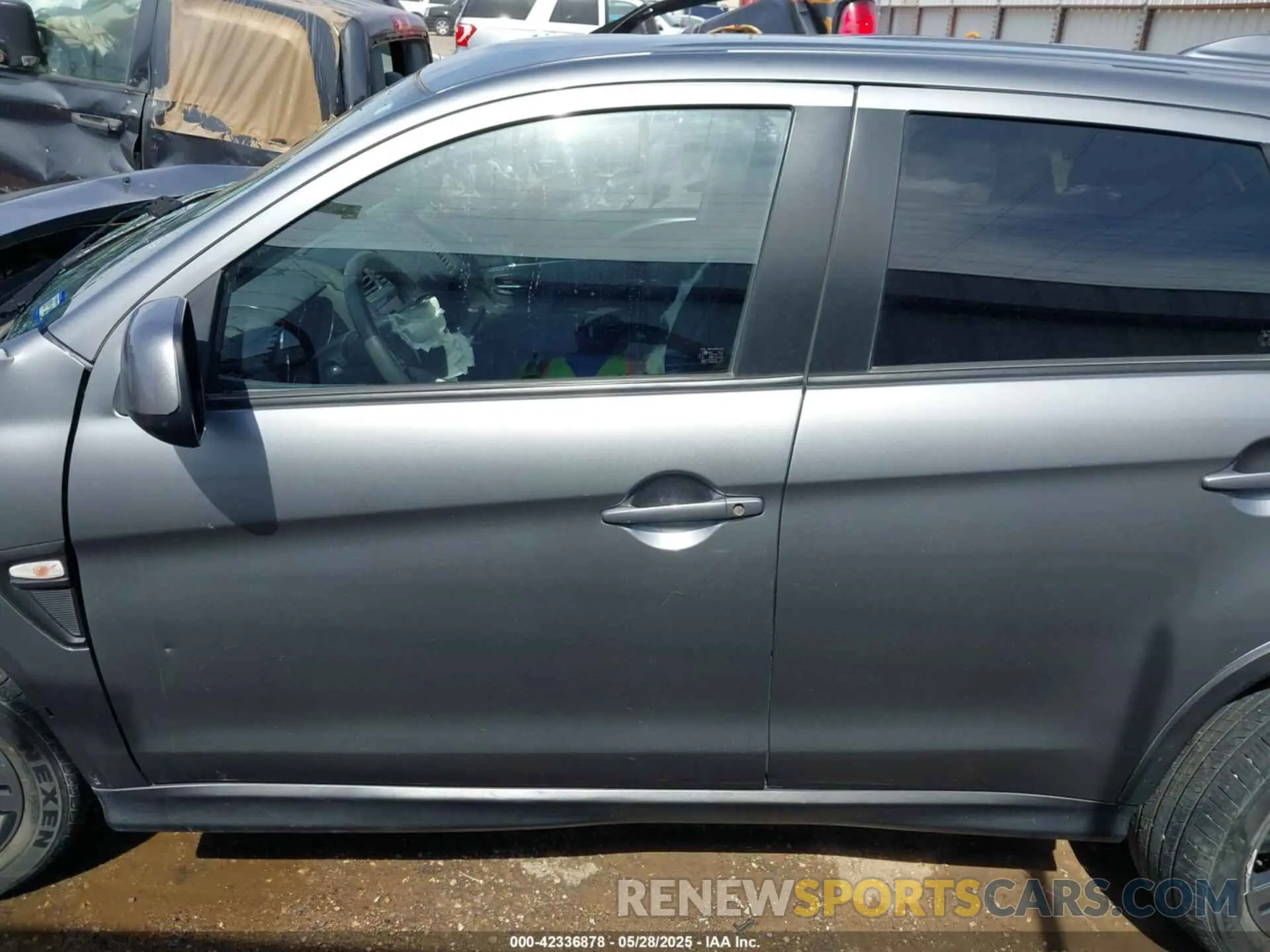 14 Photograph of a damaged car JA4ARUAU0MU035360 MITSUBISHI OUTLANDER SPORT 2021