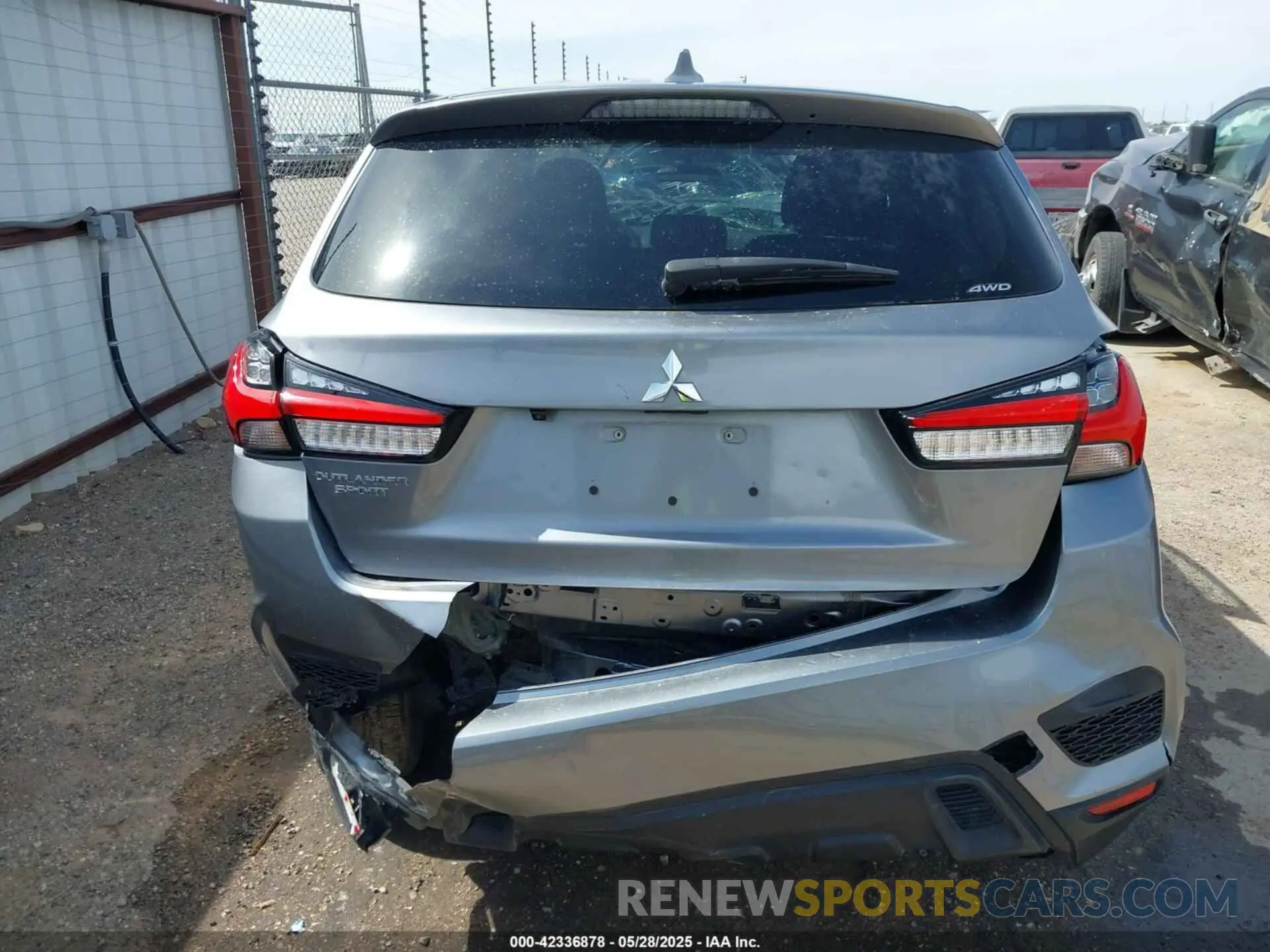 16 Photograph of a damaged car JA4ARUAU0MU035360 MITSUBISHI OUTLANDER SPORT 2021