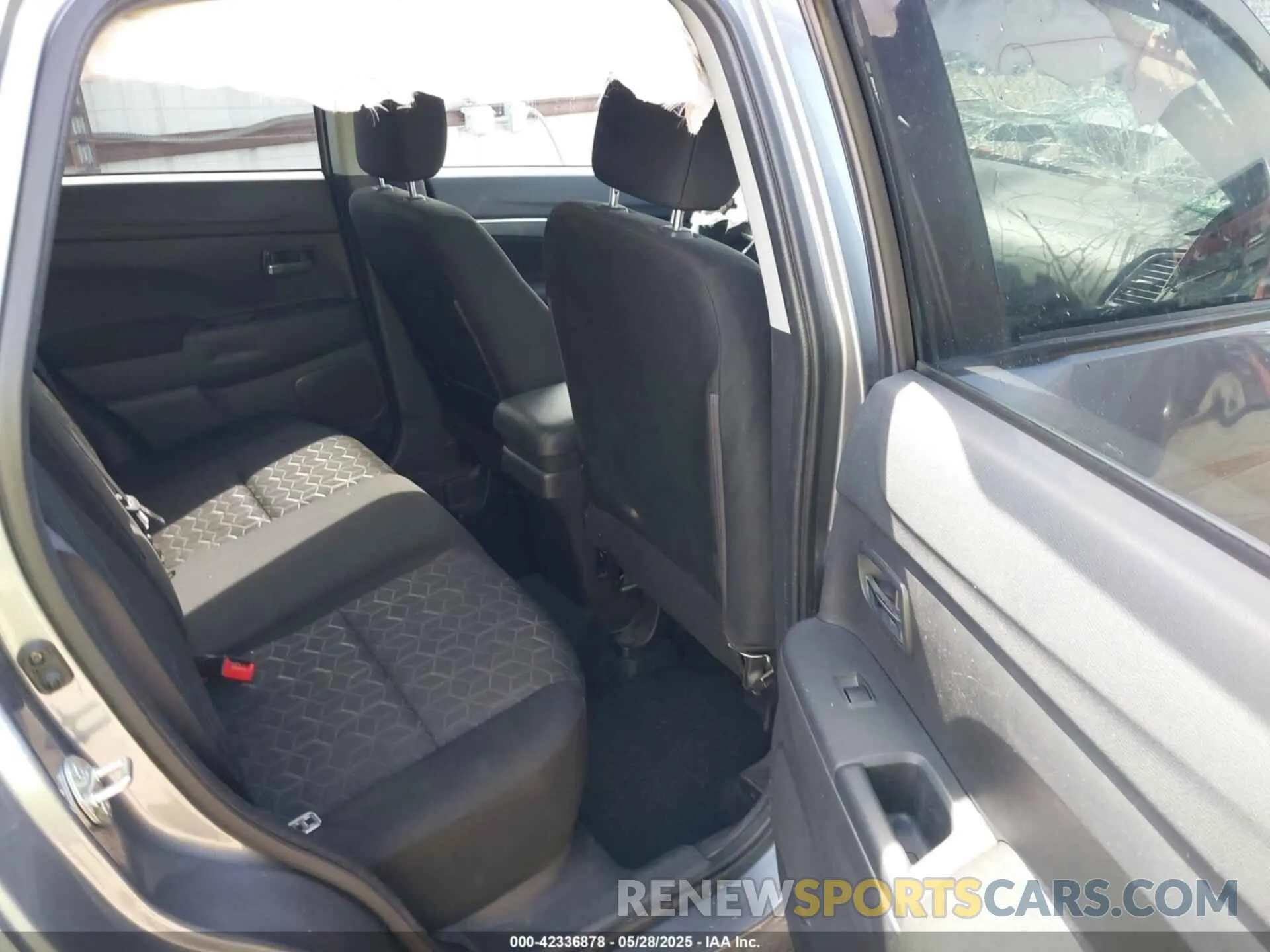 8 Photograph of a damaged car JA4ARUAU0MU035360 MITSUBISHI OUTLANDER SPORT 2021