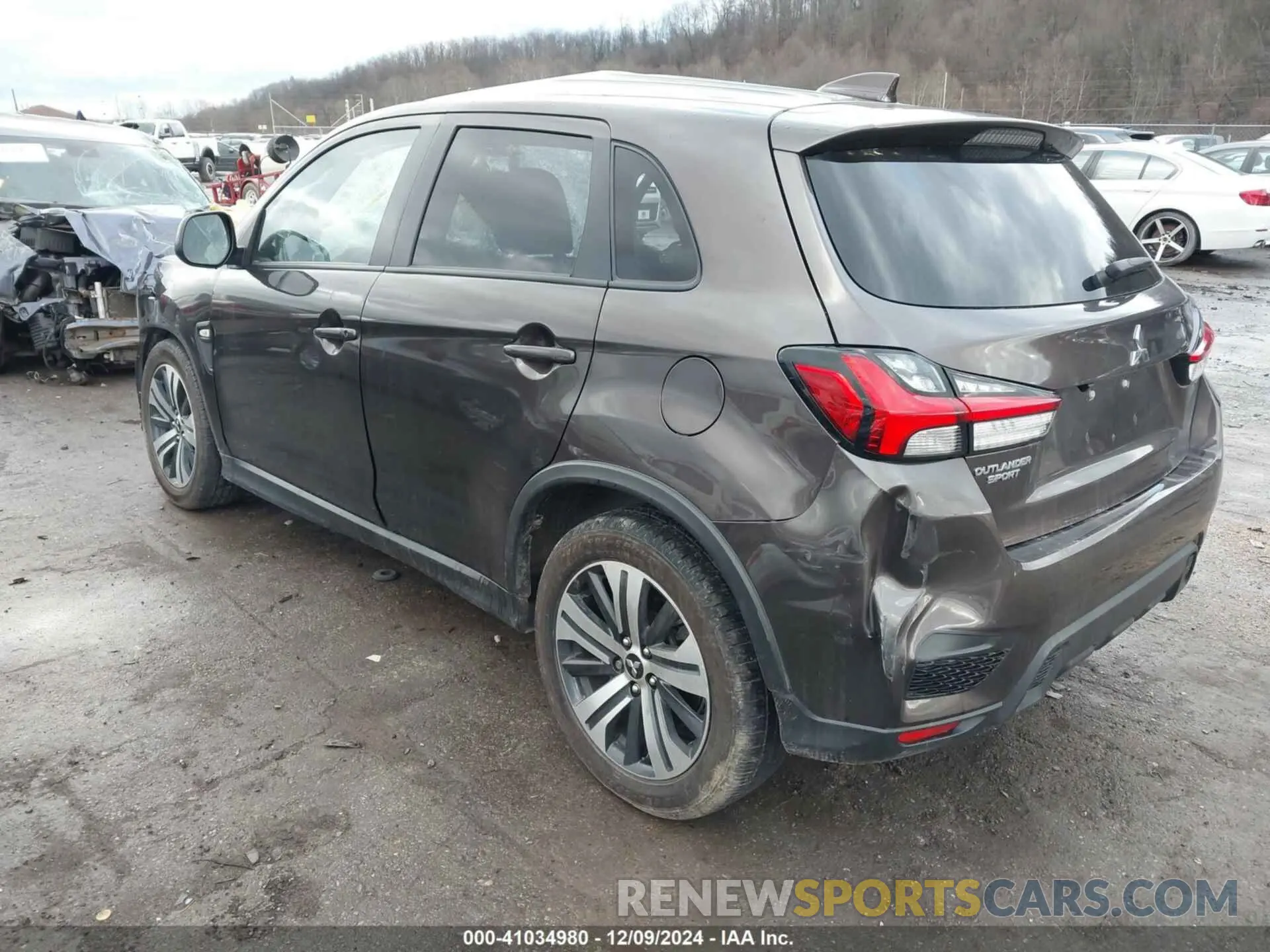 3 Photograph of a damaged car JA4ARUAU2MU005504 MITSUBISHI OUTLANDER SPORT 2021