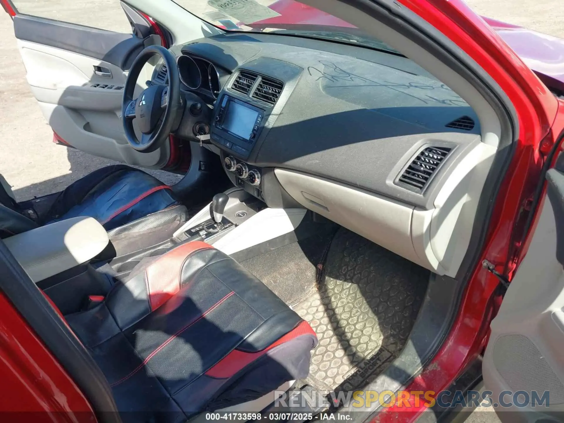 5 Photograph of a damaged car JA4ARUAU2MU011383 MITSUBISHI OUTLANDER SPORT 2021