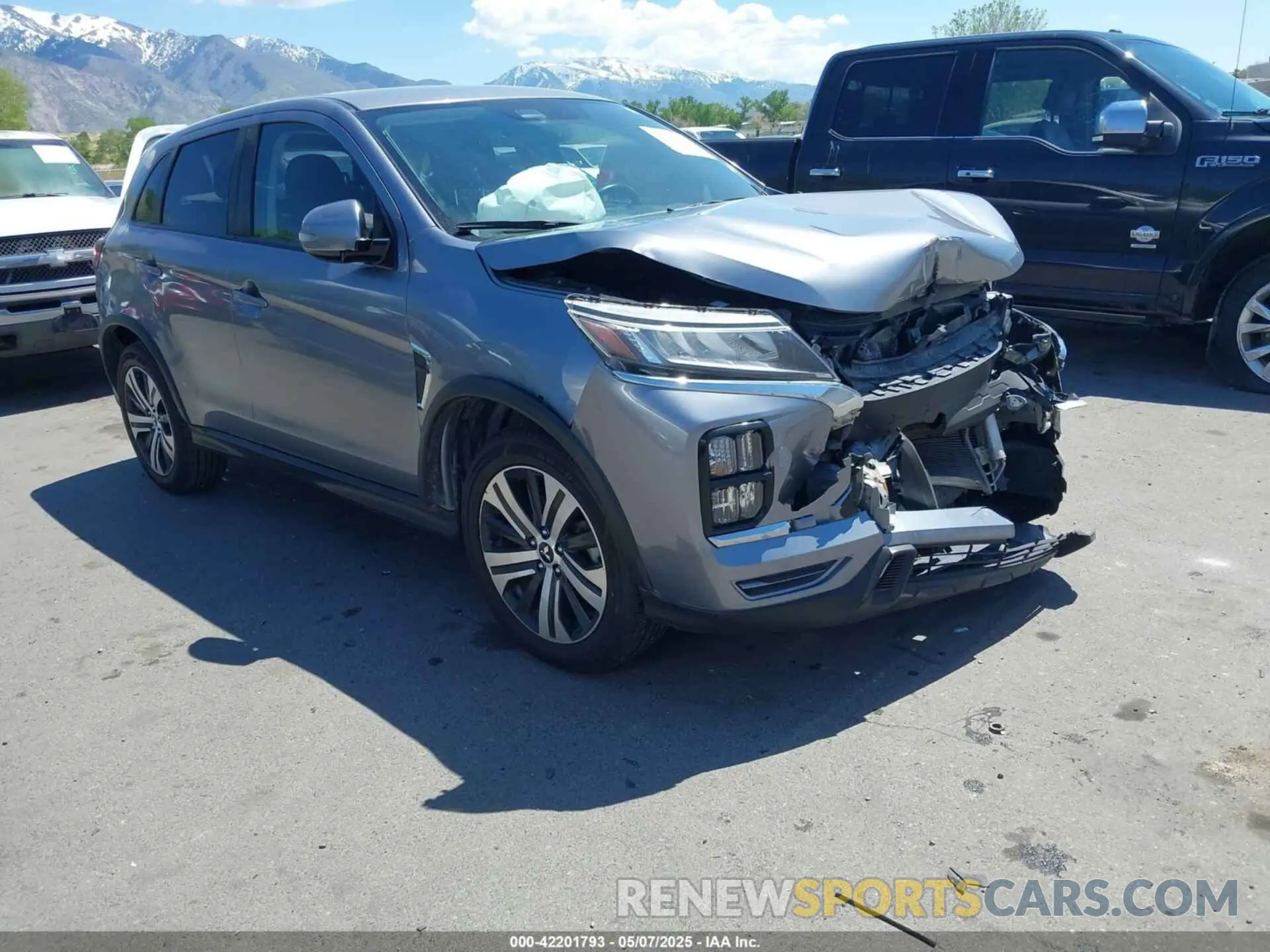 1 Photograph of a damaged car JA4ARUAU2MU013554 MITSUBISHI OUTLANDER SPORT 2021