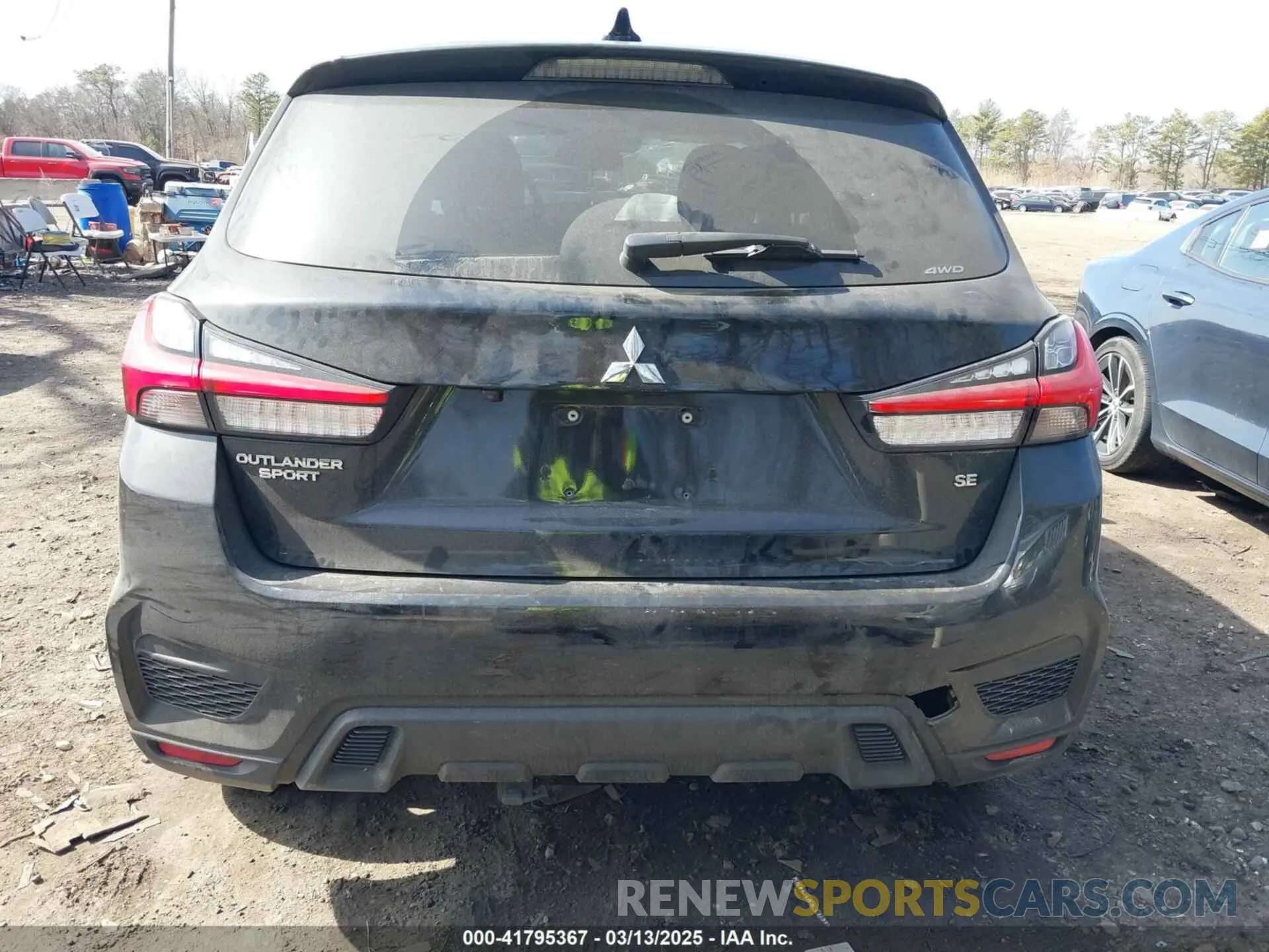 17 Photograph of a damaged car JA4ARUAU2MU018656 MITSUBISHI OUTLANDER SPORT 2021