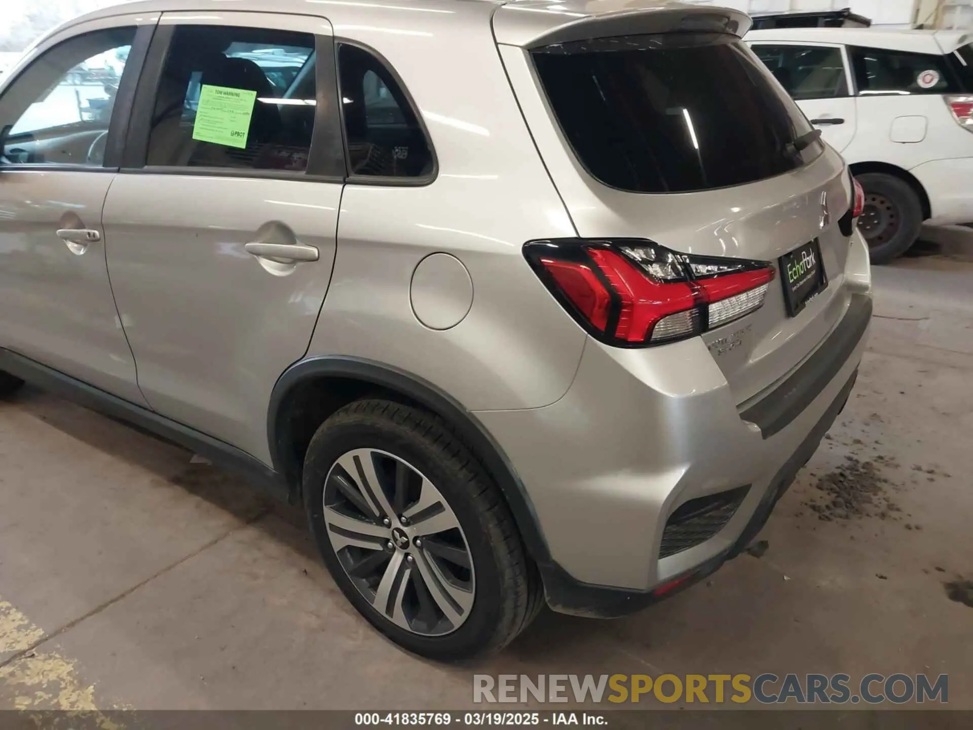 17 Photograph of a damaged car JA4ARUAU3MU024076 MITSUBISHI OUTLANDER SPORT 2021