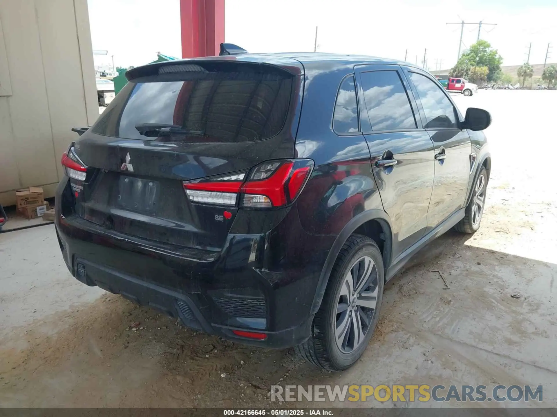 4 Photograph of a damaged car JA4ARUAU4MU025995 MITSUBISHI OUTLANDER SPORT 2021