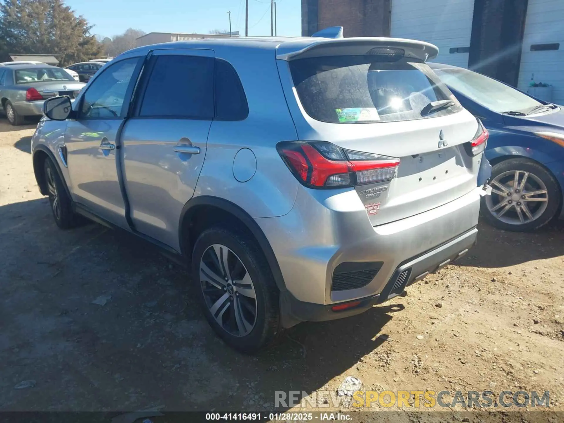 3 Photograph of a damaged car JA4ARUAU5MU031062 MITSUBISHI OUTLANDER SPORT 2021
