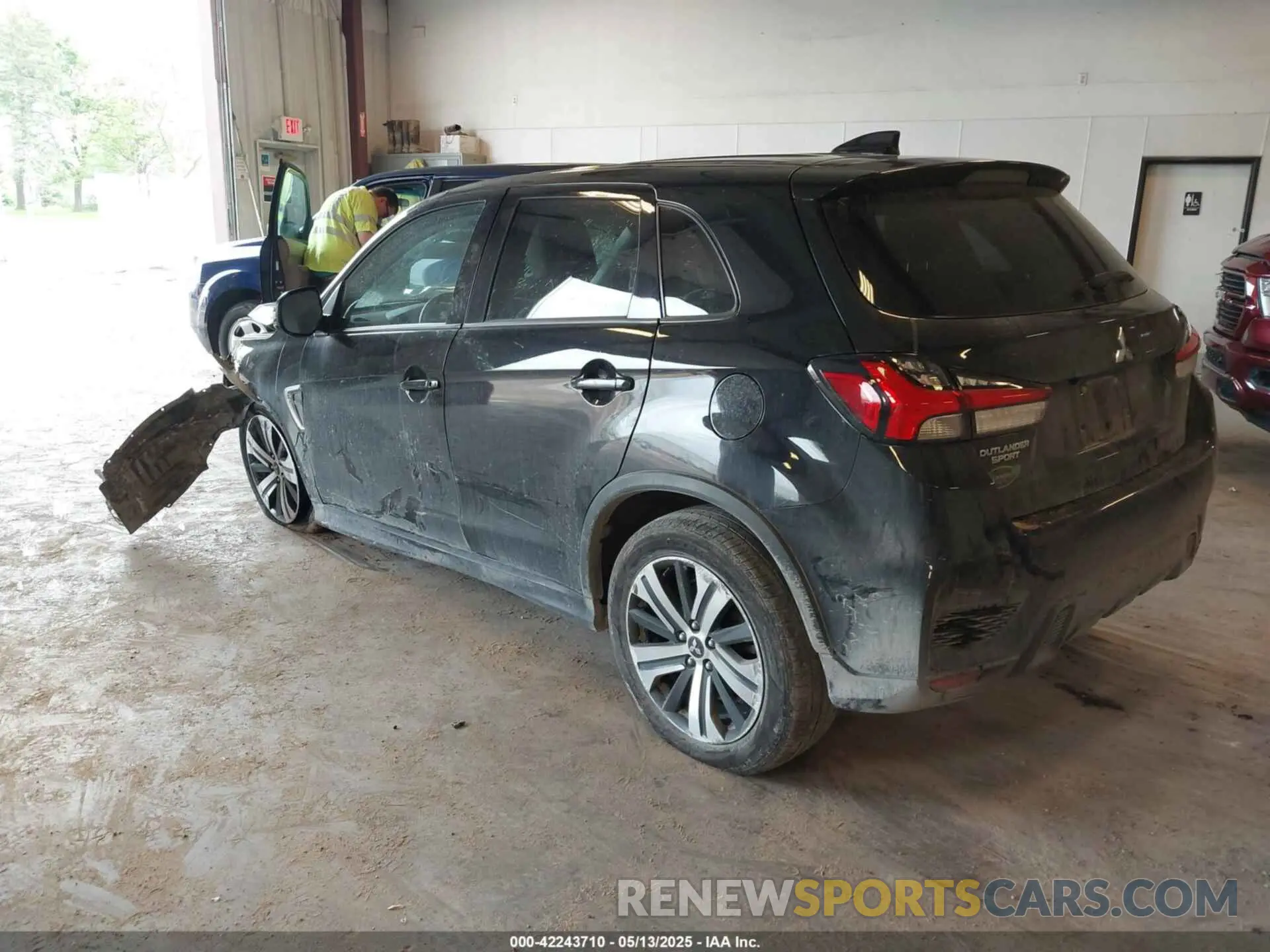 3 Photograph of a damaged car JA4ARUAU6MU011483 MITSUBISHI OUTLANDER SPORT 2021
