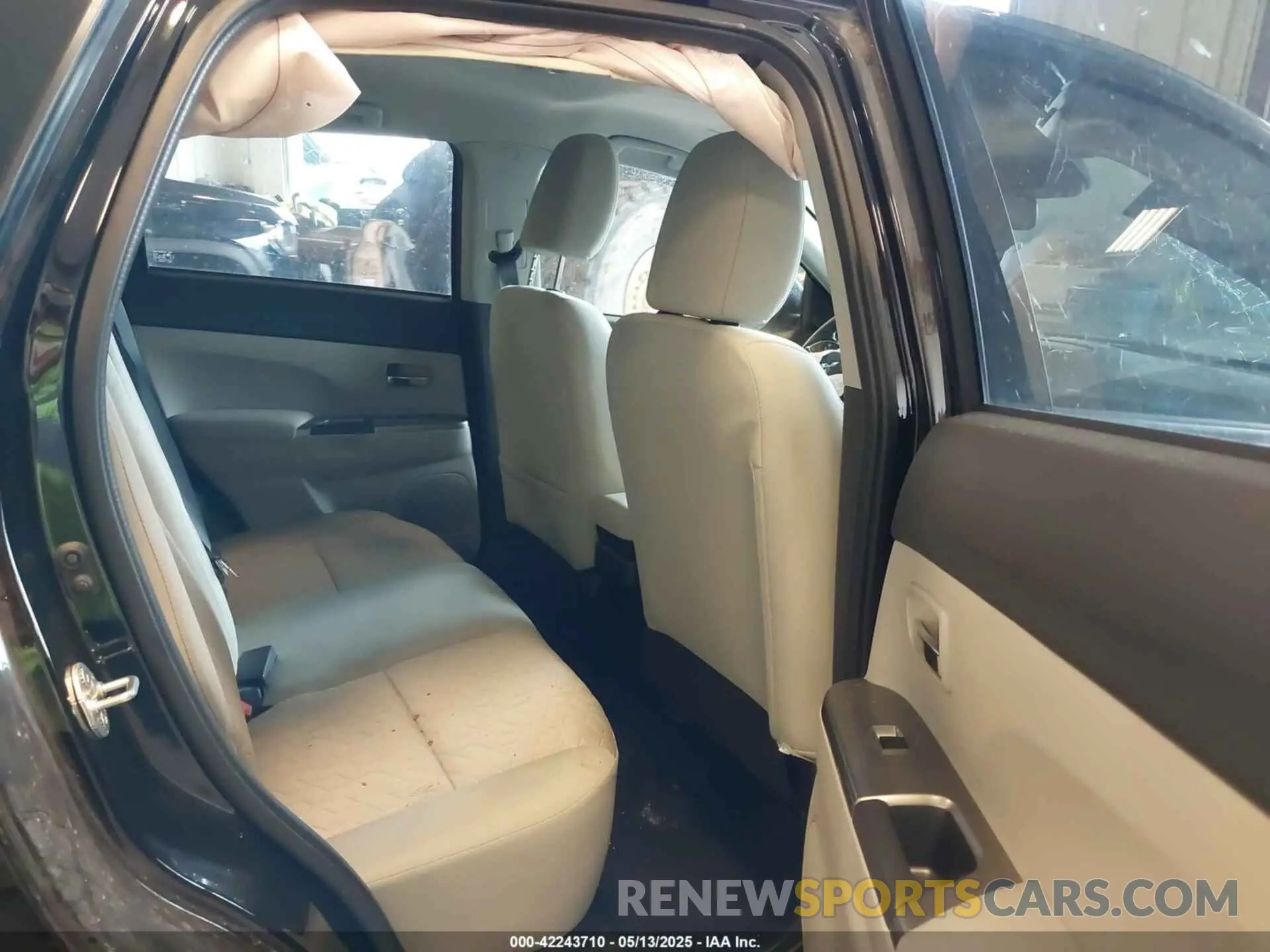 8 Photograph of a damaged car JA4ARUAU6MU011483 MITSUBISHI OUTLANDER SPORT 2021