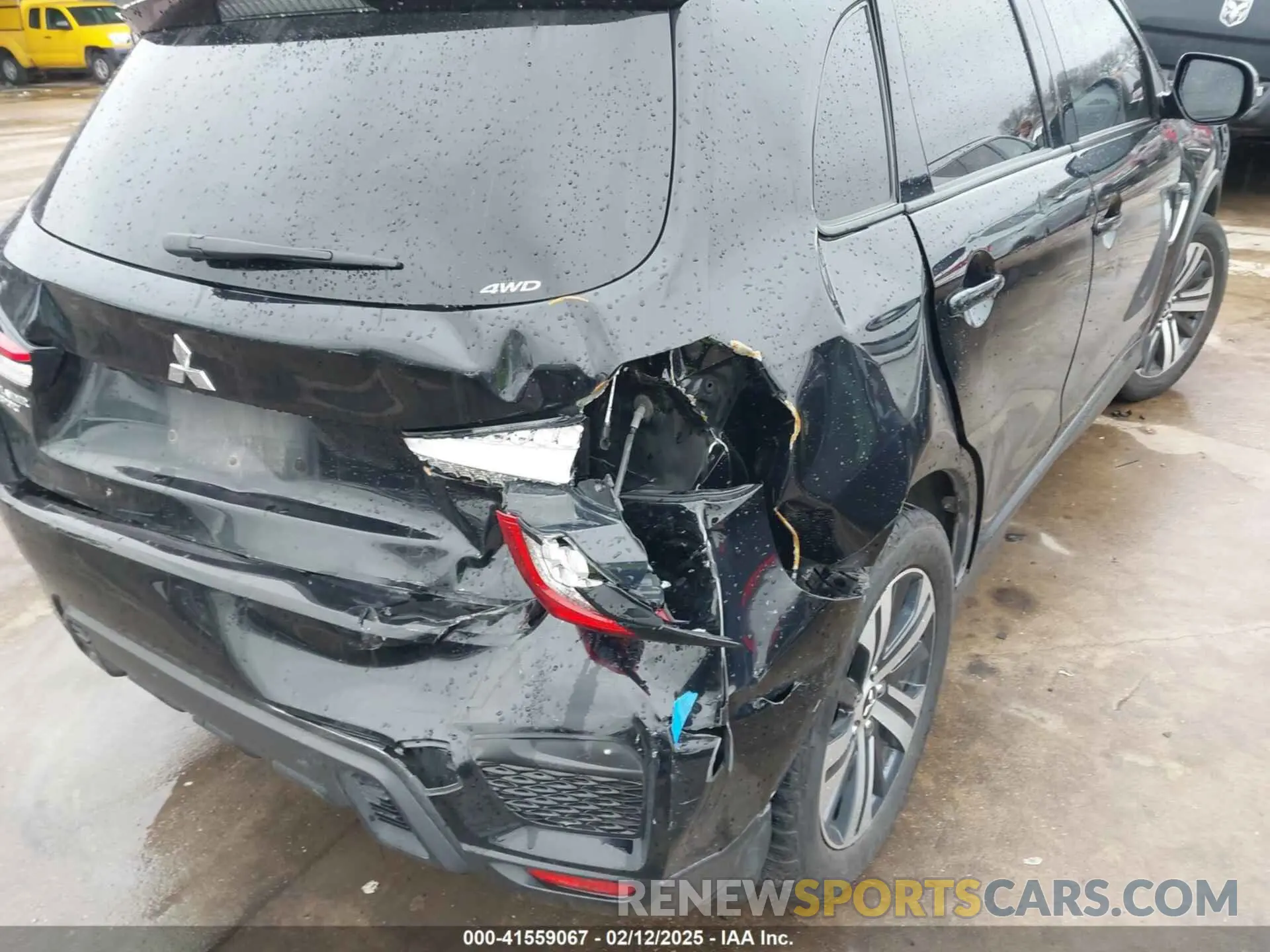 17 Photograph of a damaged car JA4ARUAUXMU030148 MITSUBISHI OUTLANDER SPORT 2021