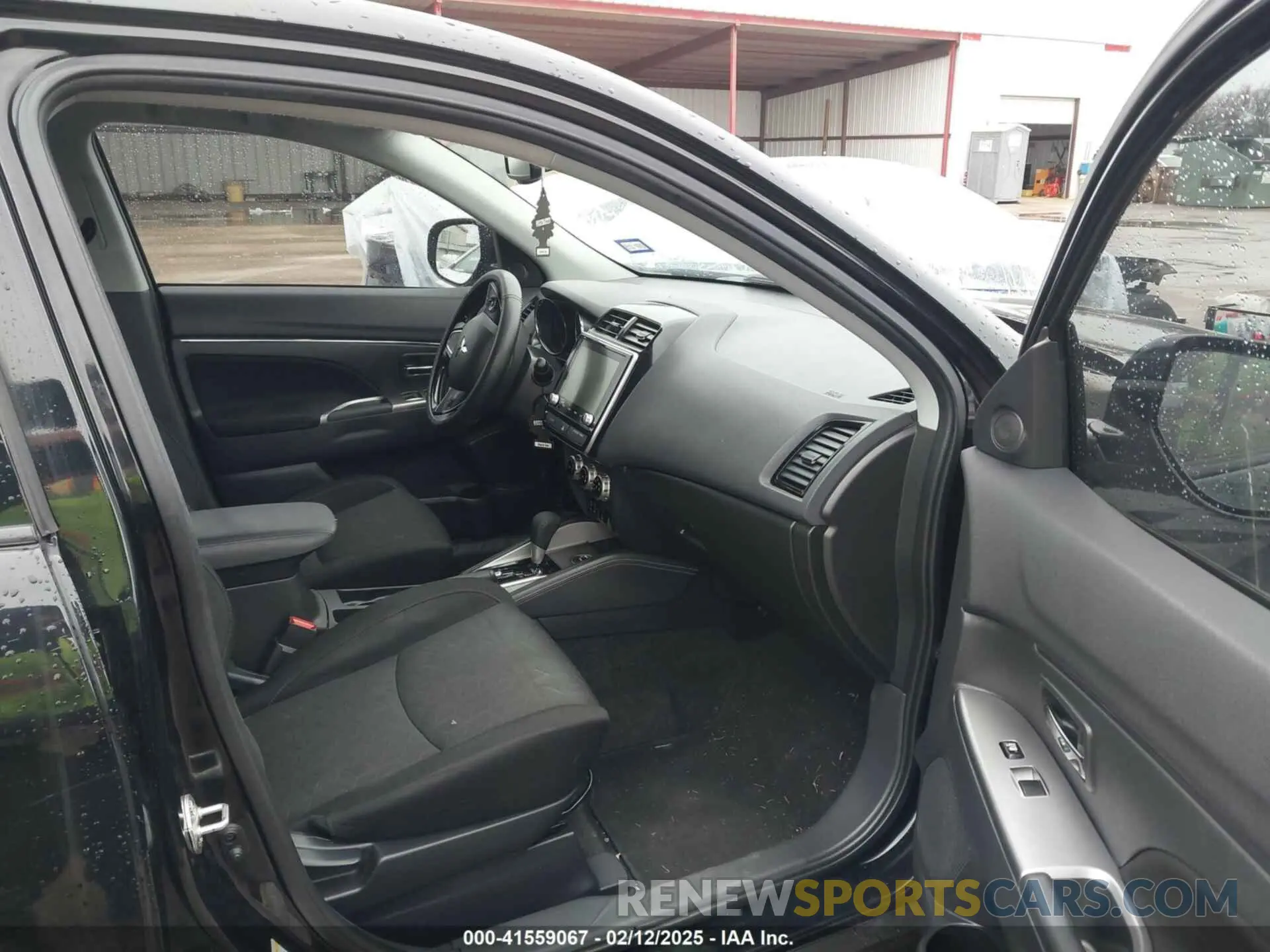5 Photograph of a damaged car JA4ARUAUXMU030148 MITSUBISHI OUTLANDER SPORT 2021