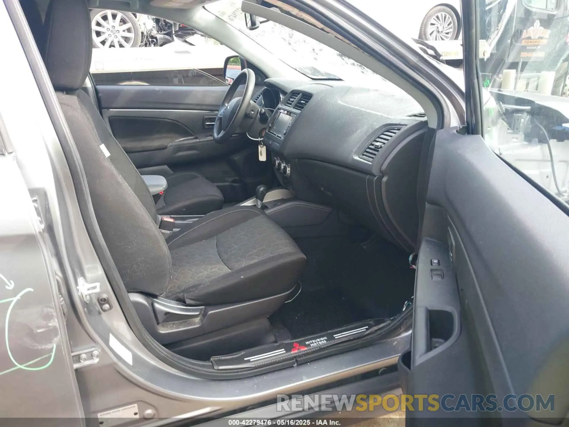 5 Photograph of a damaged car JA4APUAU1NU018574 MITSUBISHI OUTLANDER SPORT 2022