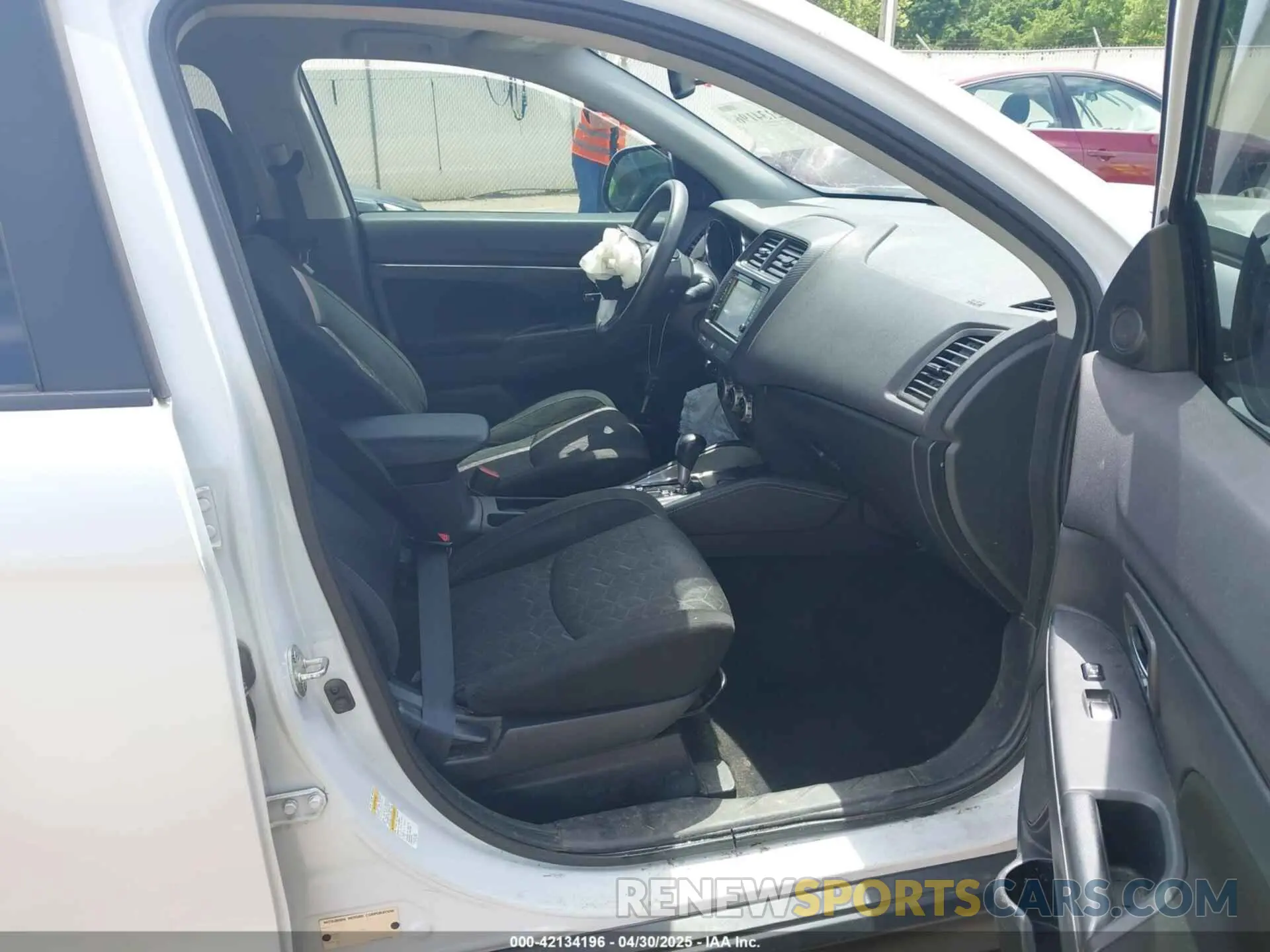 5 Photograph of a damaged car JA4APUAU3NU003722 MITSUBISHI OUTLANDER SPORT 2022