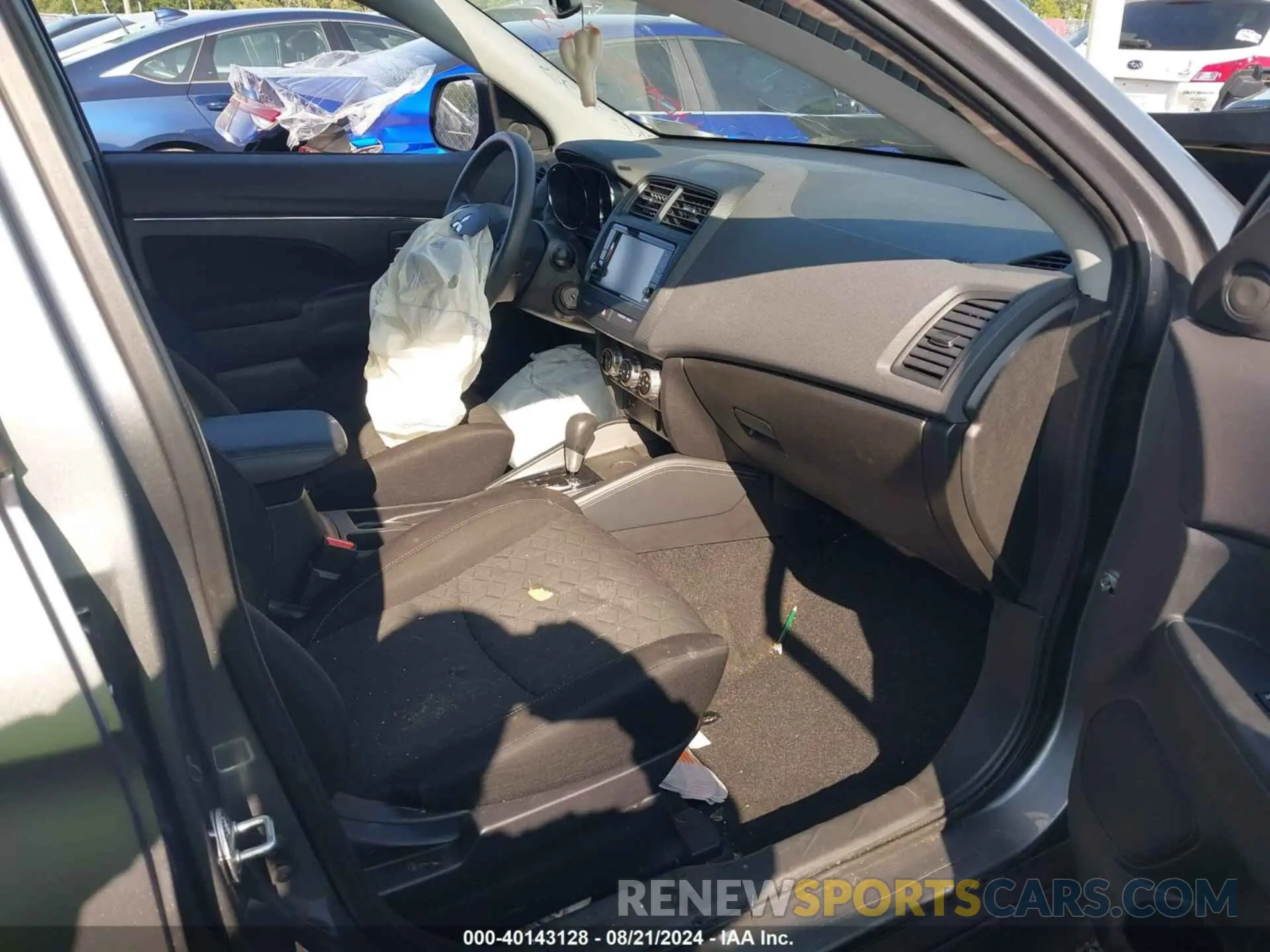 5 Photograph of a damaged car JA4APUAU8NU004400 MITSUBISHI OUTLANDER SPORT 2022