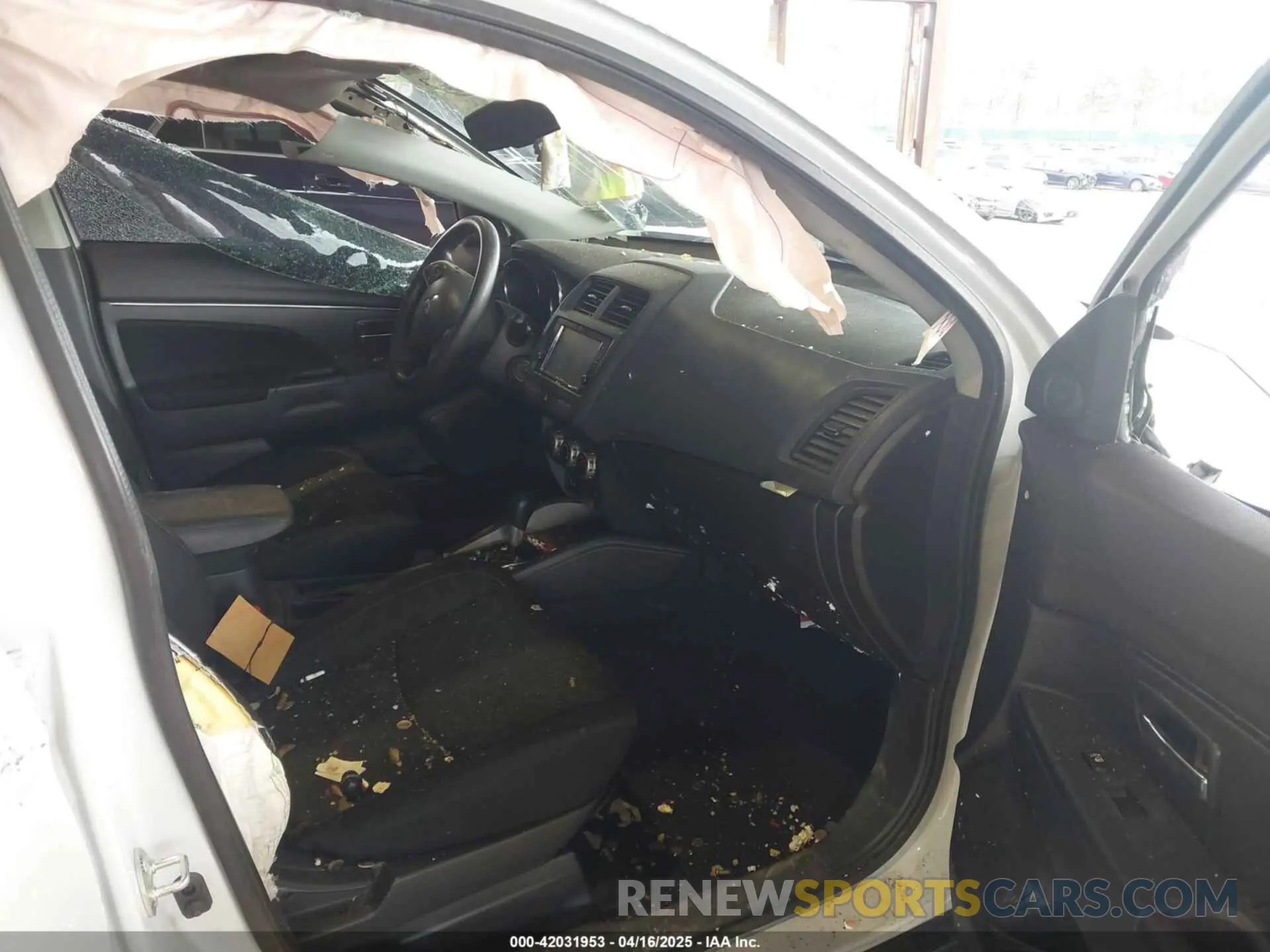 5 Photograph of a damaged car JA4APUAU9NU002722 MITSUBISHI OUTLANDER SPORT 2022