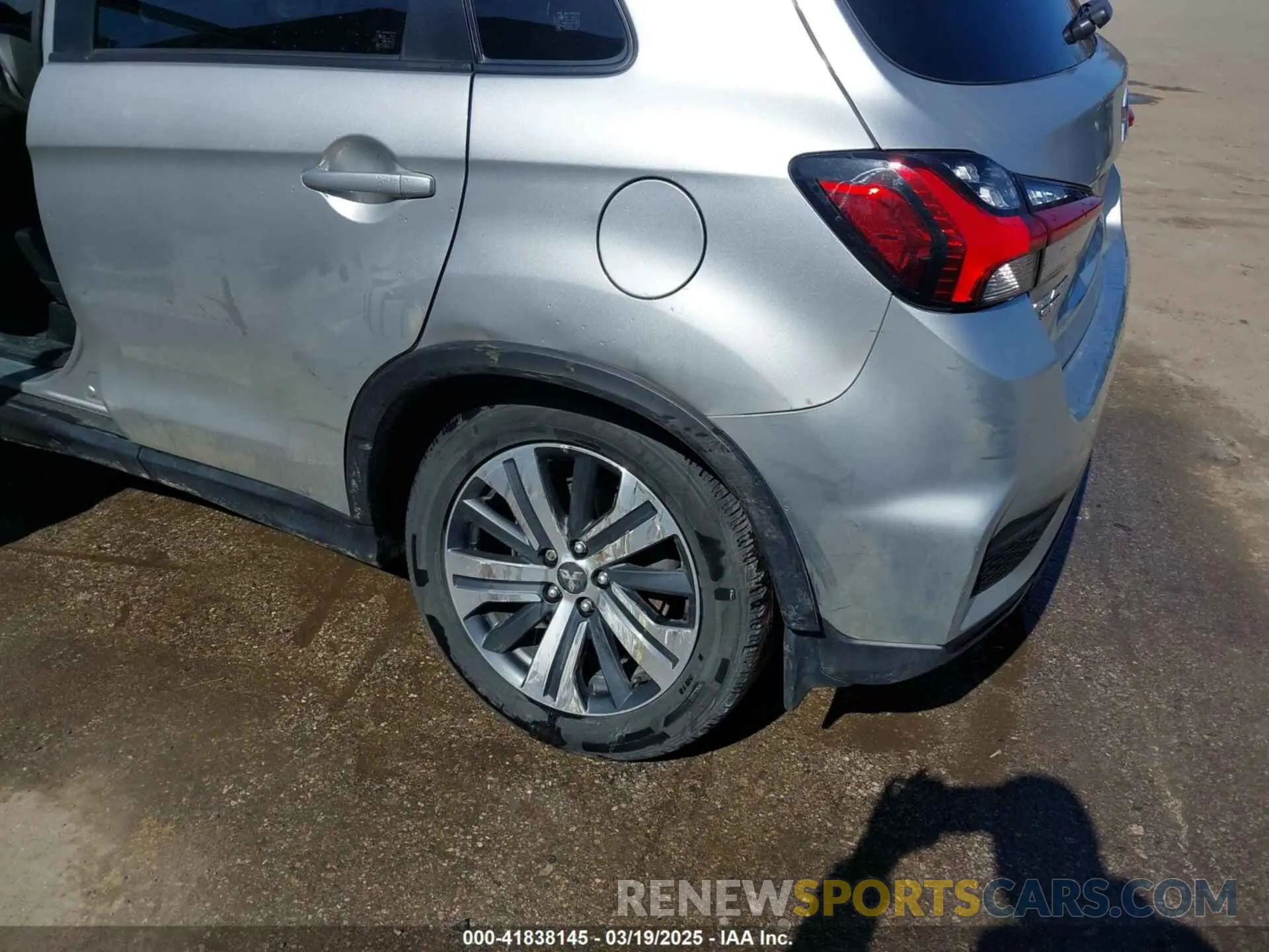 6 Photograph of a damaged car JA4APUAUXNU012367 MITSUBISHI OUTLANDER SPORT 2022