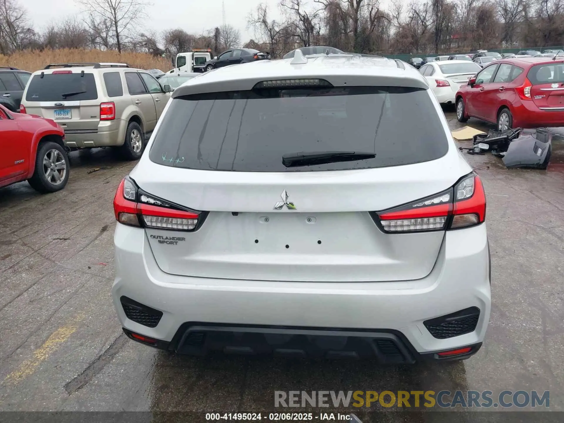 17 Photograph of a damaged car JA4APUAUXNU016760 MITSUBISHI OUTLANDER SPORT 2022