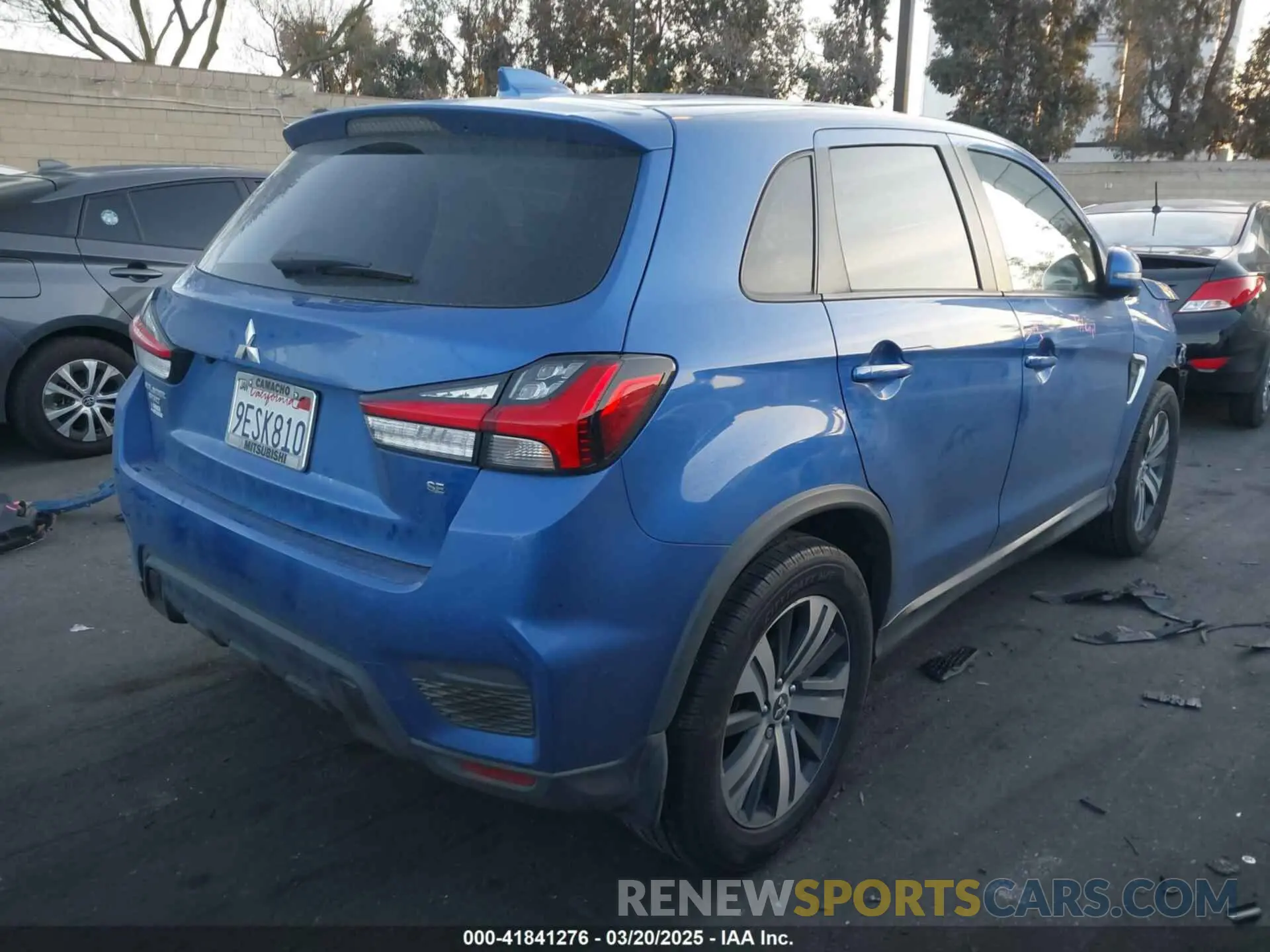 4 Photograph of a damaged car JA4APVAU0NU014327 MITSUBISHI OUTLANDER SPORT 2022