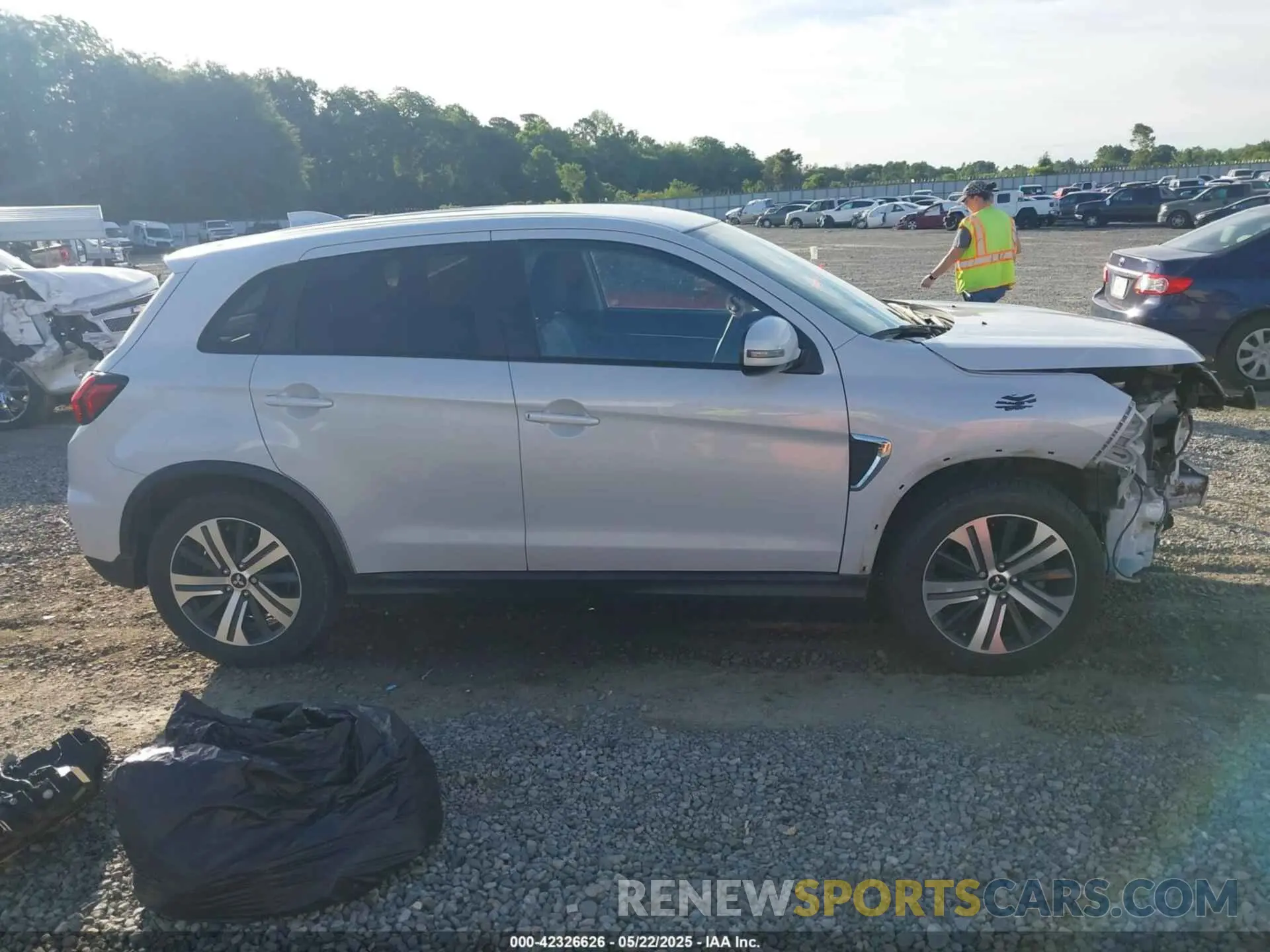 13 Photograph of a damaged car JA4APVAU2NU011803 MITSUBISHI OUTLANDER SPORT 2022