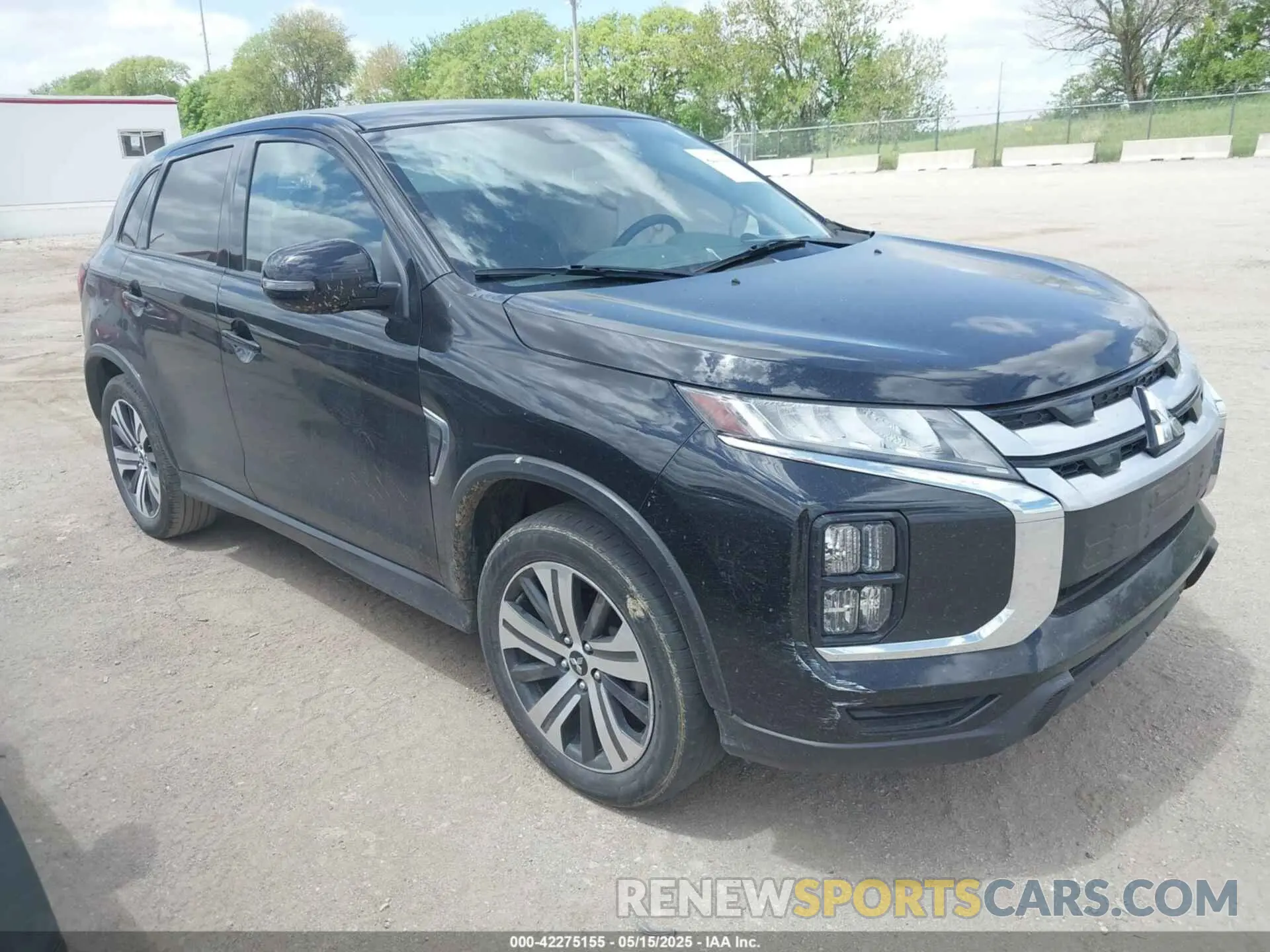 1 Photograph of a damaged car JA4APVAU3NU002124 MITSUBISHI OUTLANDER SPORT 2022