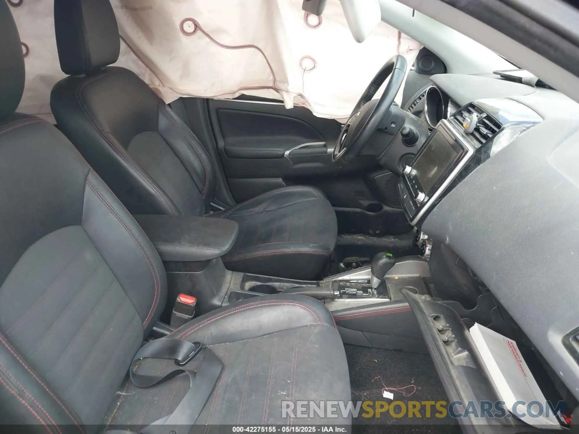 5 Photograph of a damaged car JA4APVAU3NU002124 MITSUBISHI OUTLANDER SPORT 2022