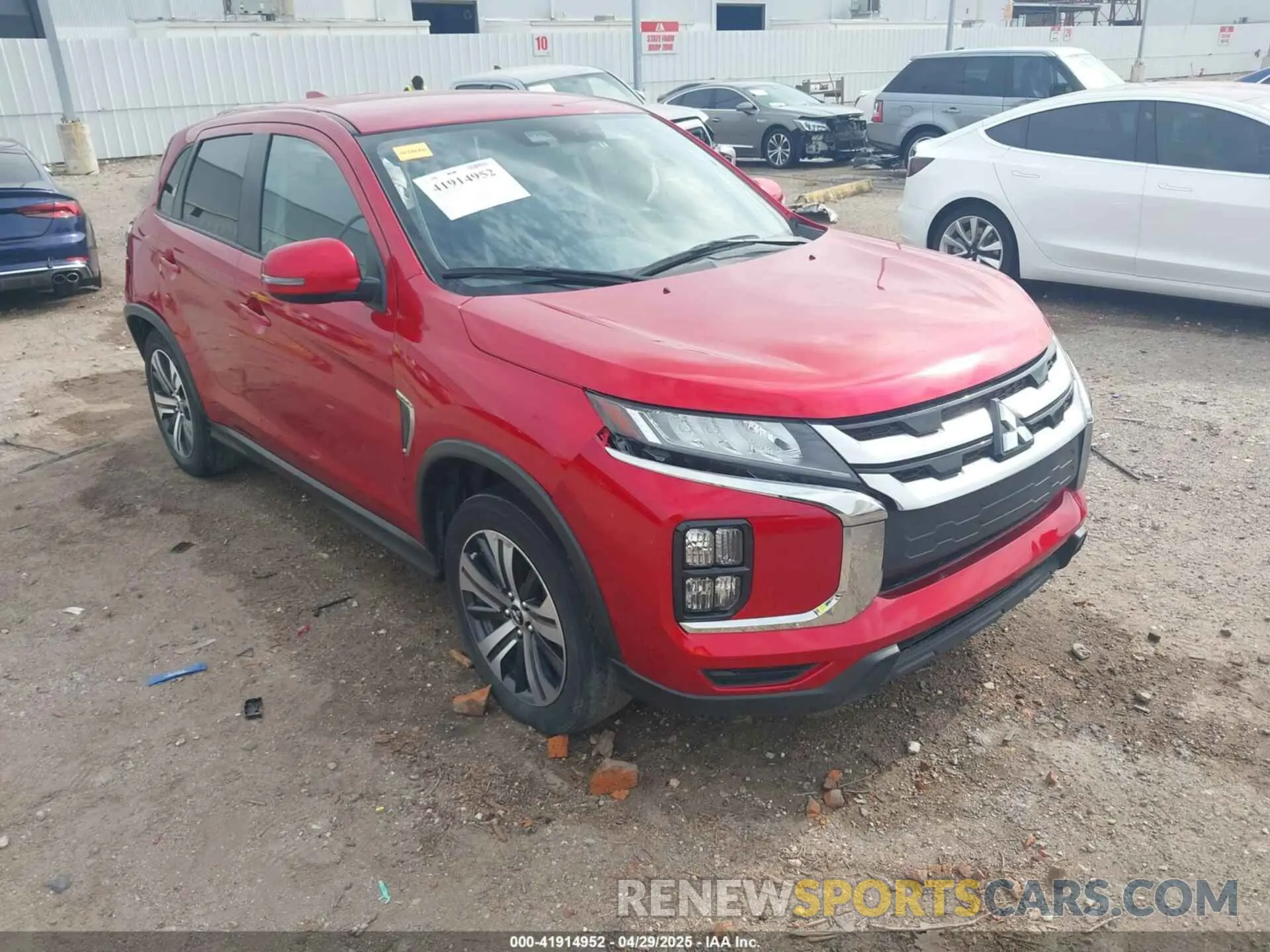 1 Photograph of a damaged car JA4APVAU3NU013172 MITSUBISHI OUTLANDER SPORT 2022
