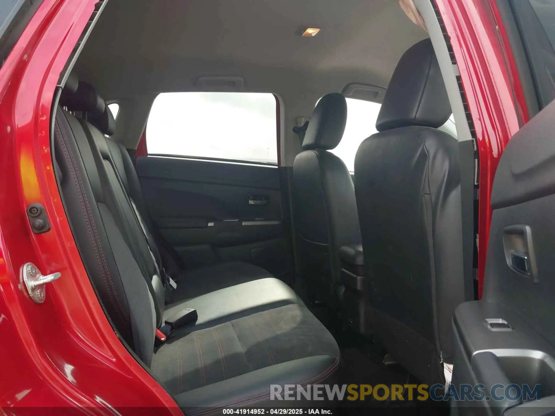 8 Photograph of a damaged car JA4APVAU3NU013172 MITSUBISHI OUTLANDER SPORT 2022