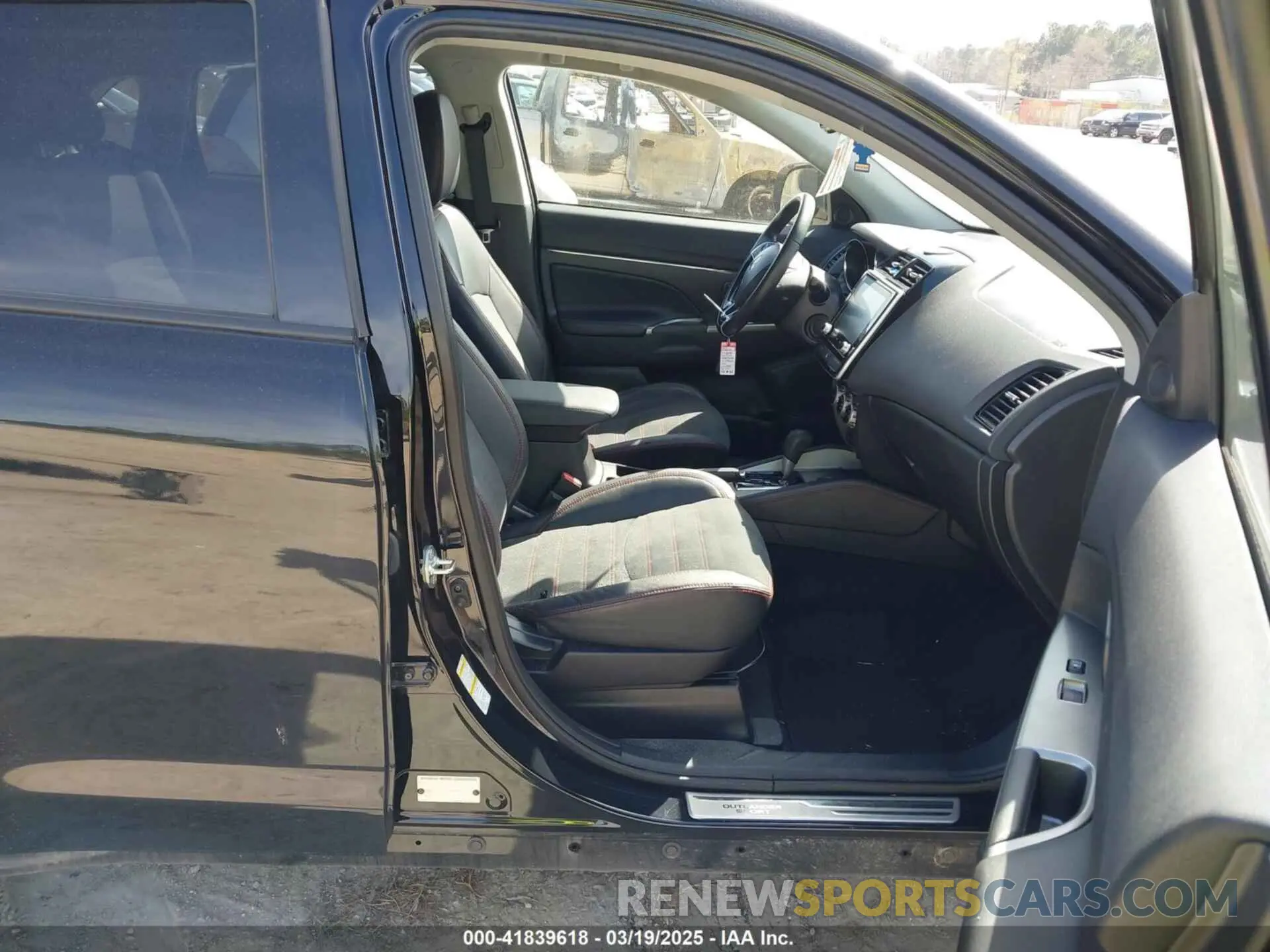5 Photograph of a damaged car JA4APVAU6NU013439 MITSUBISHI OUTLANDER SPORT 2022