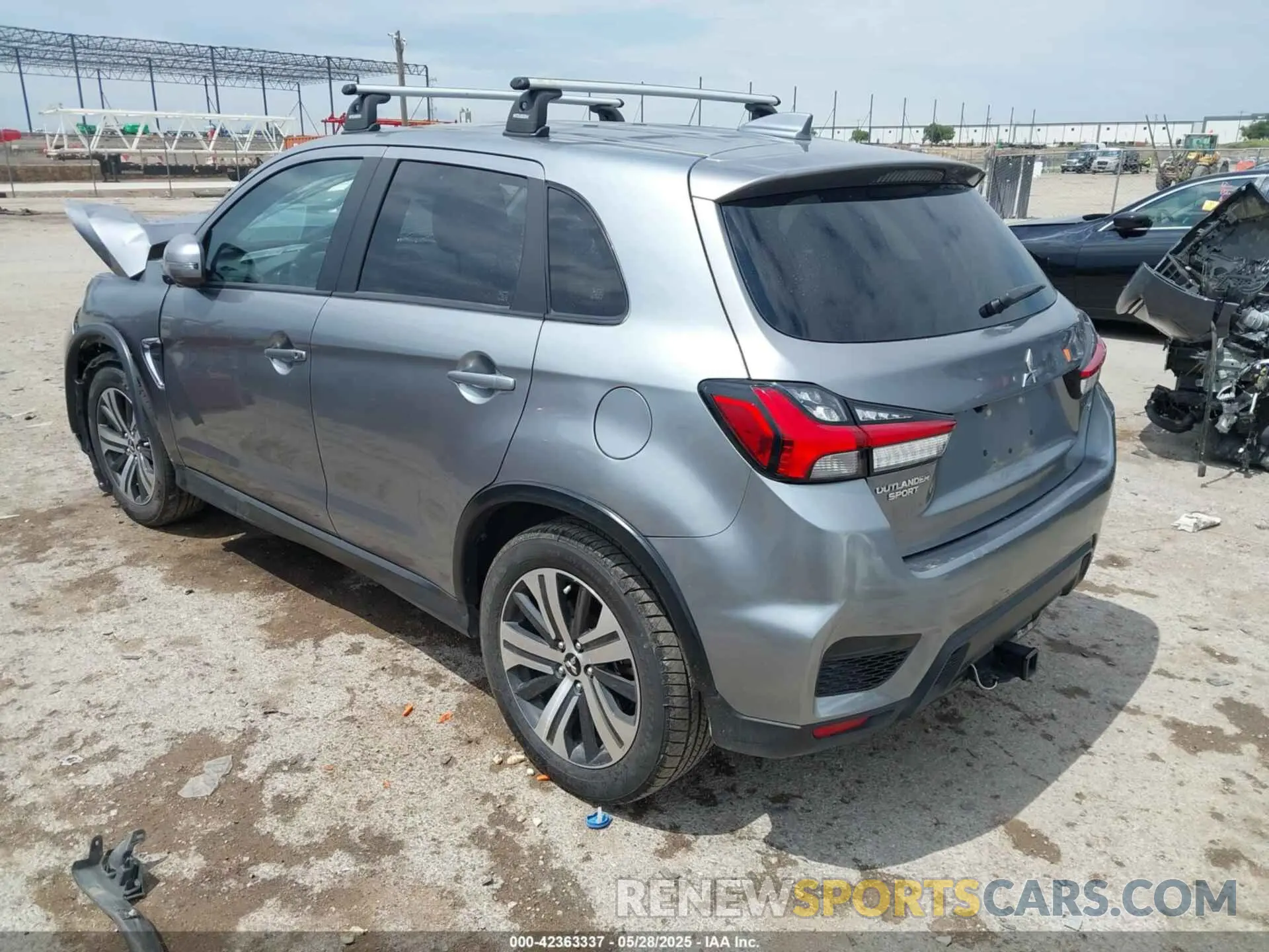 3 Photograph of a damaged car JA4APVAU8NU019789 MITSUBISHI OUTLANDER SPORT 2022