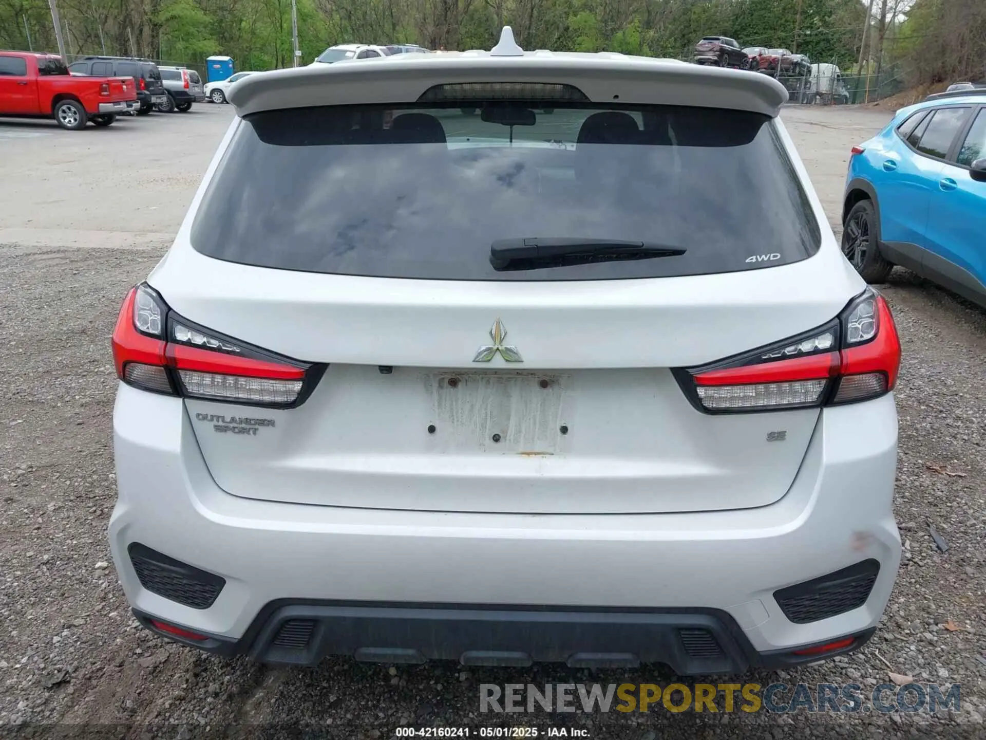 17 Photograph of a damaged car JA4ARUAU0NU001713 MITSUBISHI OUTLANDER SPORT 2022