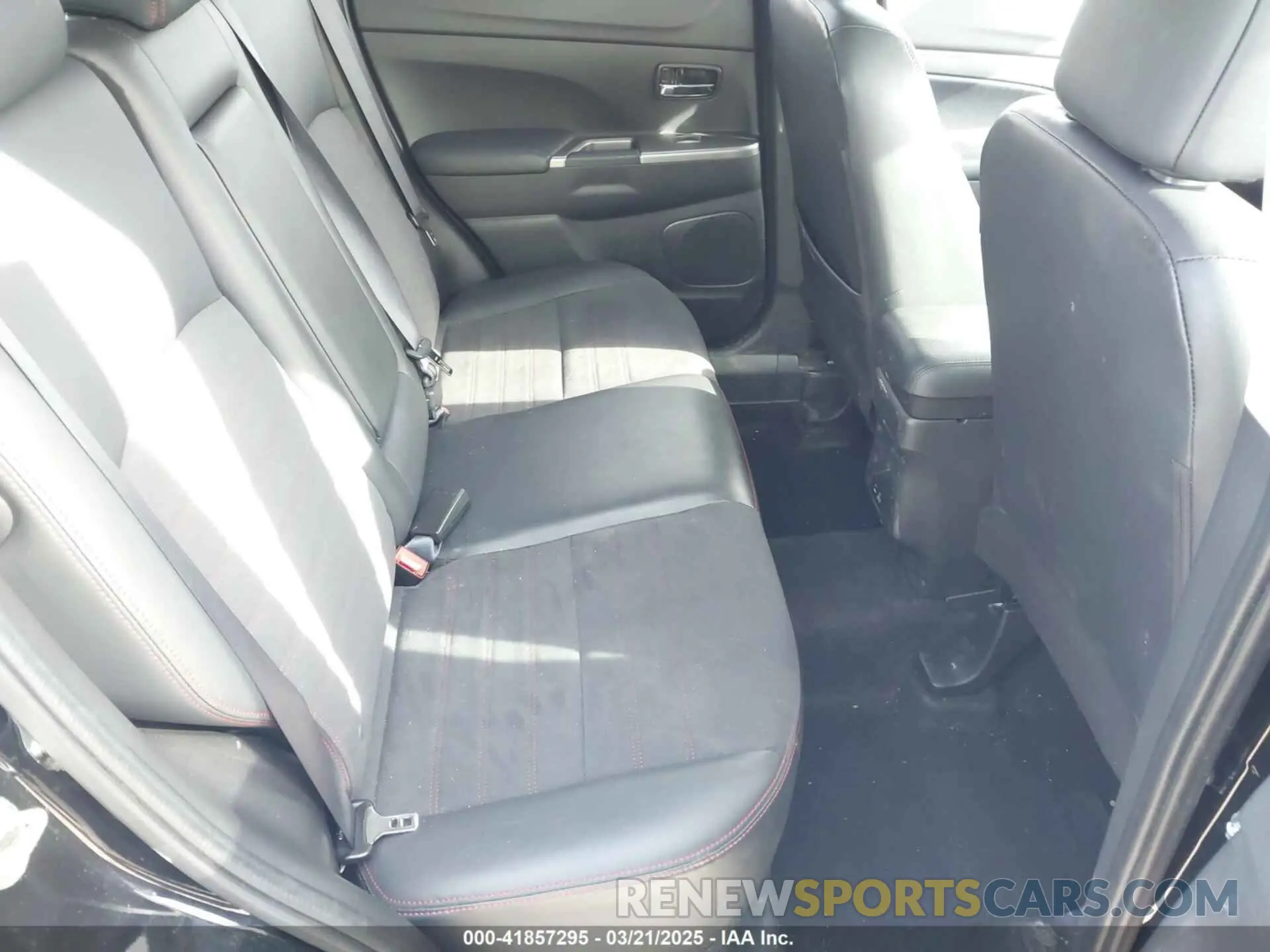 8 Photograph of a damaged car JA4ARUAU0NU008029 MITSUBISHI OUTLANDER SPORT 2022