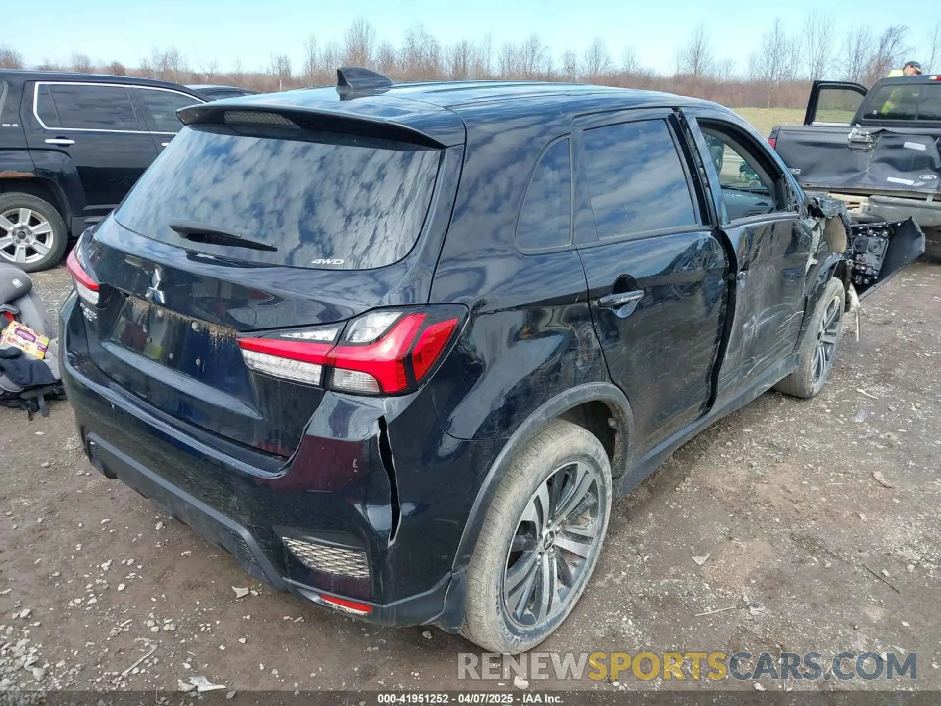 4 Photograph of a damaged car JA4ARUAU2NU006511 MITSUBISHI OUTLANDER SPORT 2022