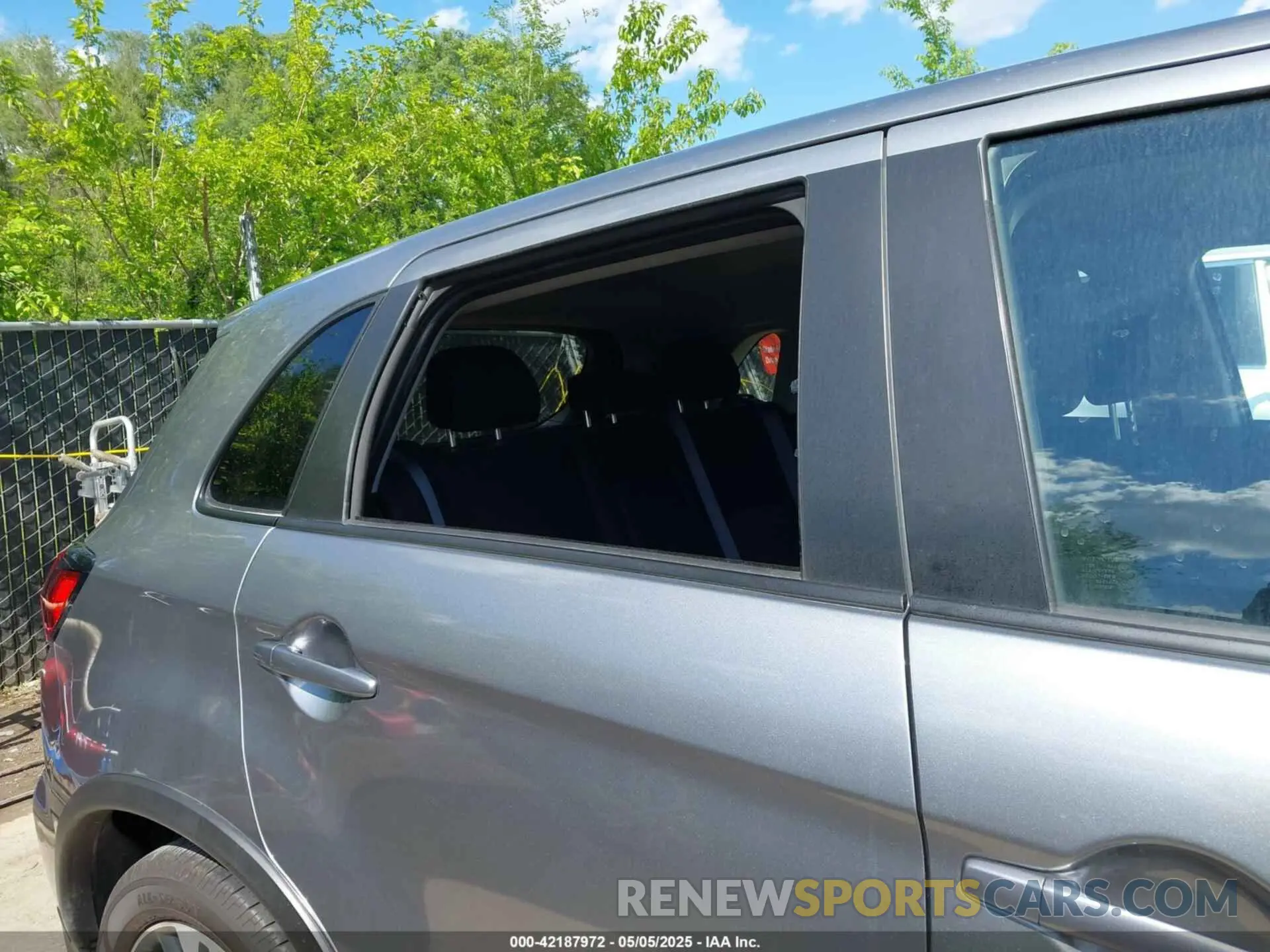 6 Photograph of a damaged car JA4ARUAU2NU019775 MITSUBISHI OUTLANDER SPORT 2022