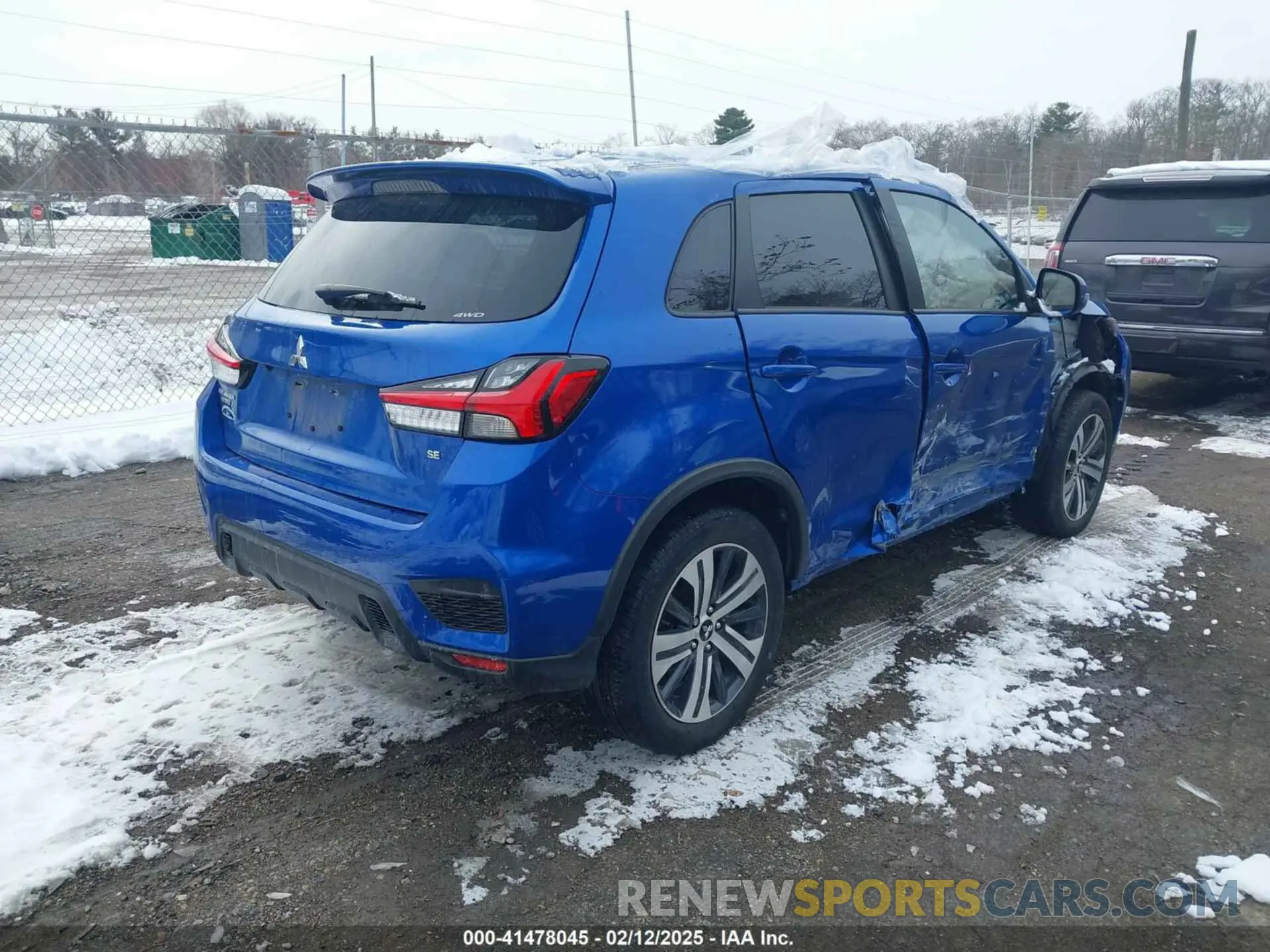 4 Photograph of a damaged car JA4ARUAU3NU010938 MITSUBISHI OUTLANDER SPORT 2022