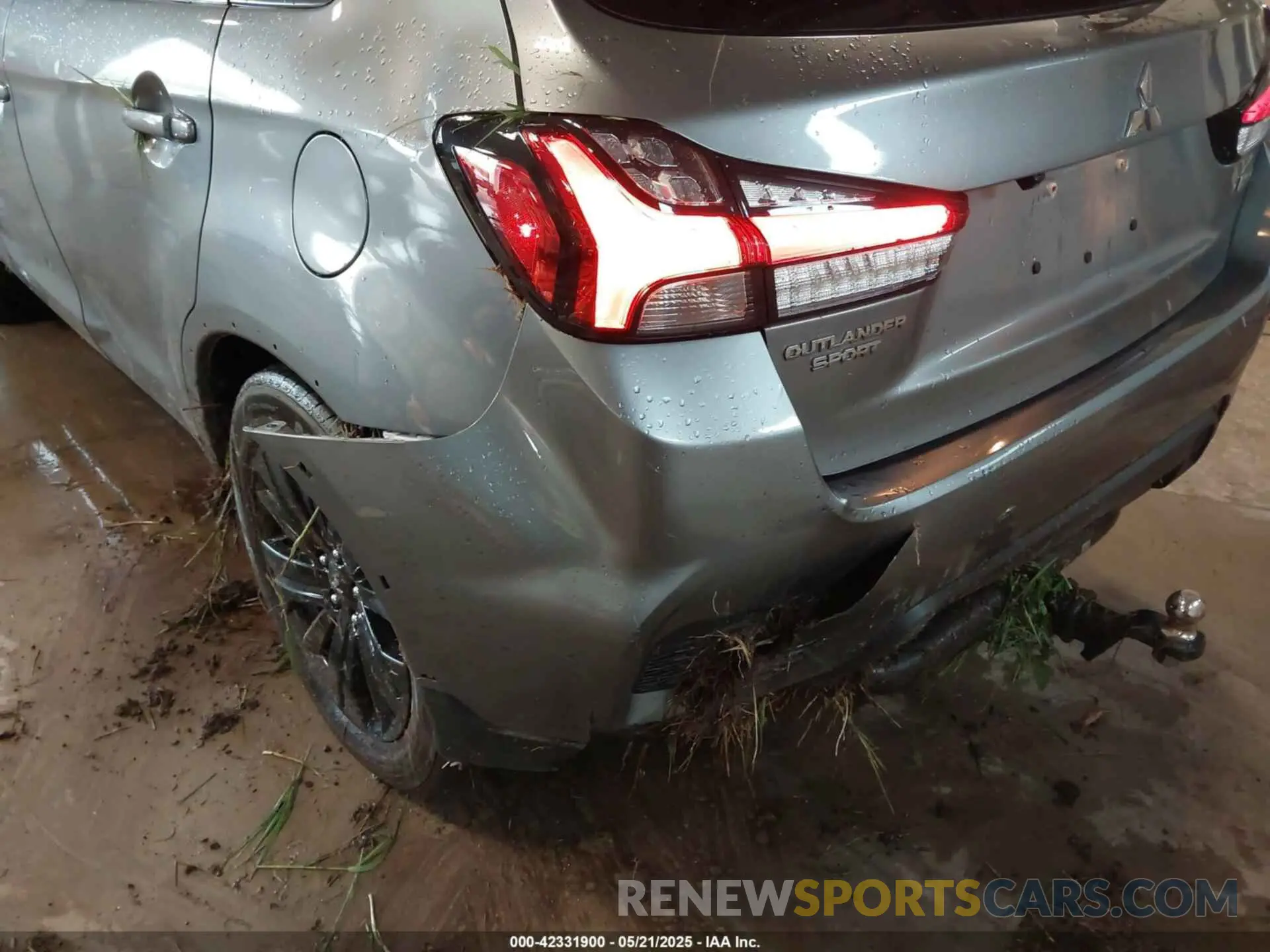 6 Photograph of a damaged car JA4ARUAU6NU017821 MITSUBISHI OUTLANDER SPORT 2022