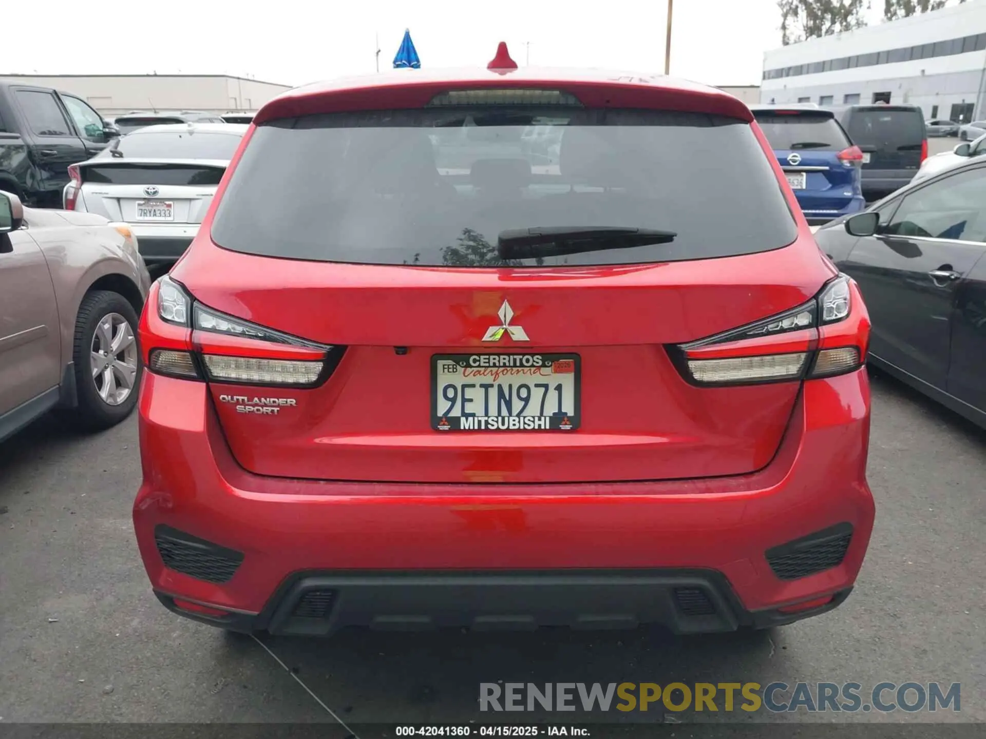 17 Photograph of a damaged car JA4ARUAU6NU021609 MITSUBISHI OUTLANDER SPORT 2022
