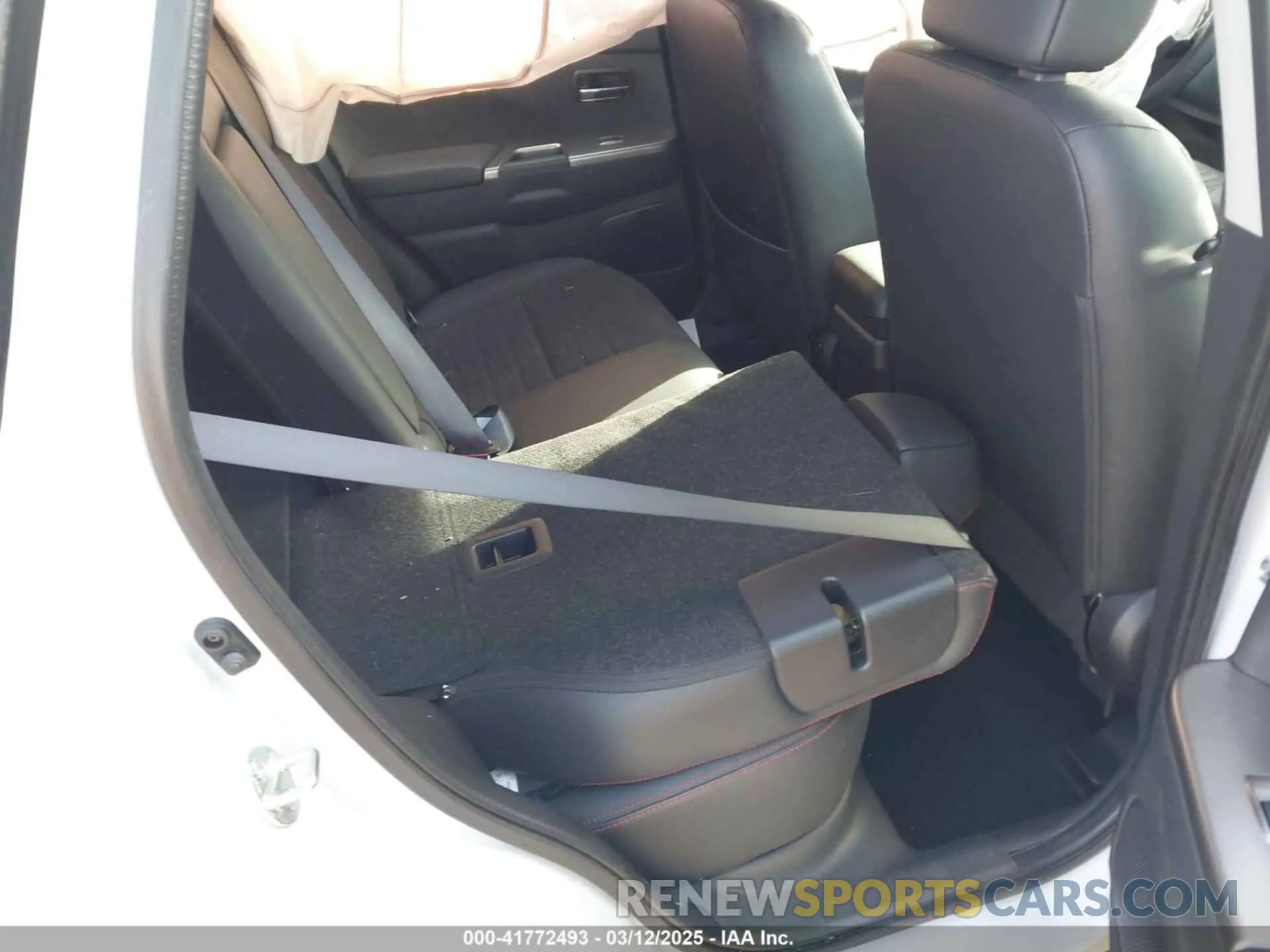 8 Photograph of a damaged car JA4ARUAU8NU024656 MITSUBISHI OUTLANDER SPORT 2022