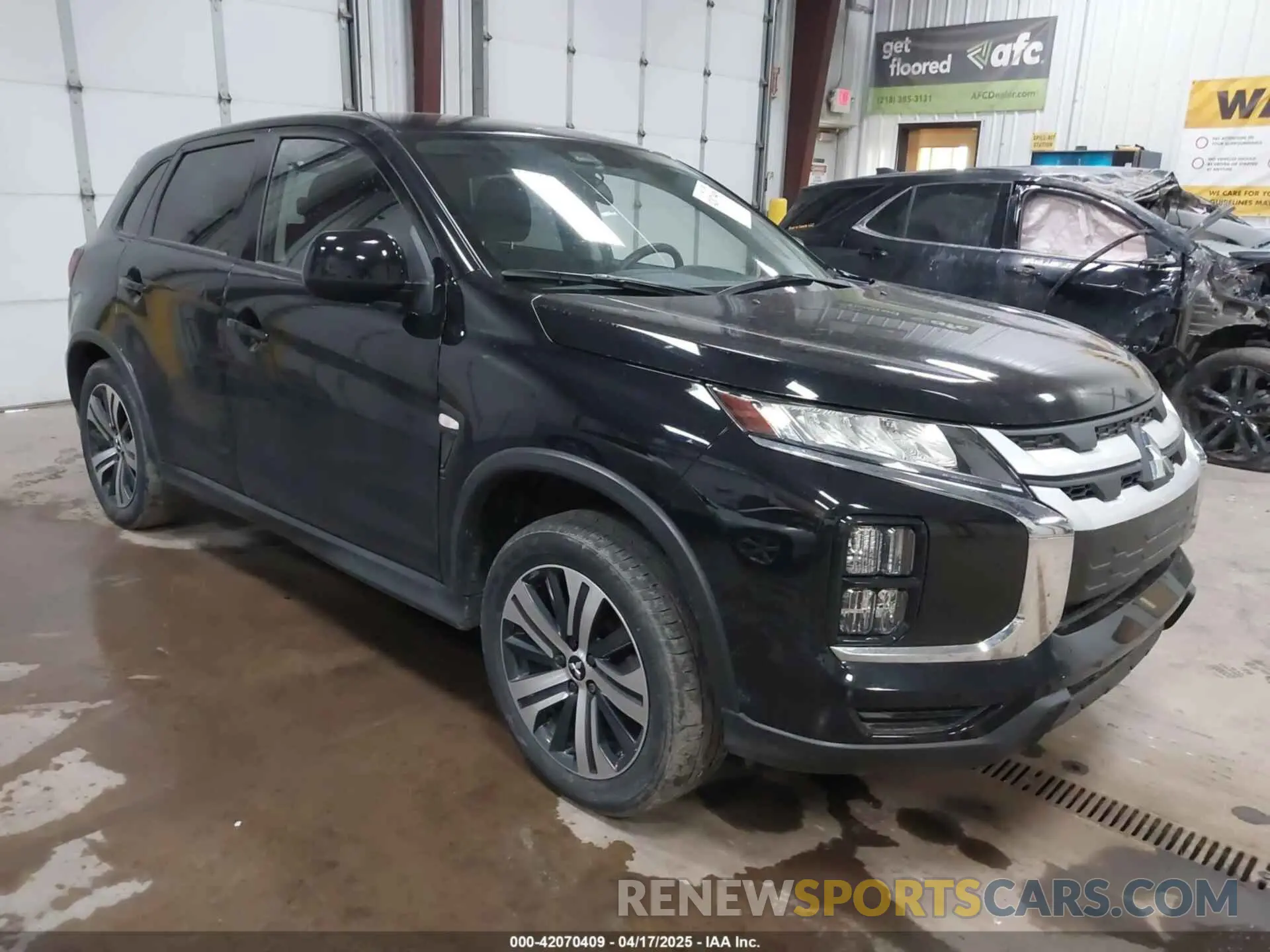 1 Photograph of a damaged car JA4ARUAU9NU017604 MITSUBISHI OUTLANDER SPORT 2022