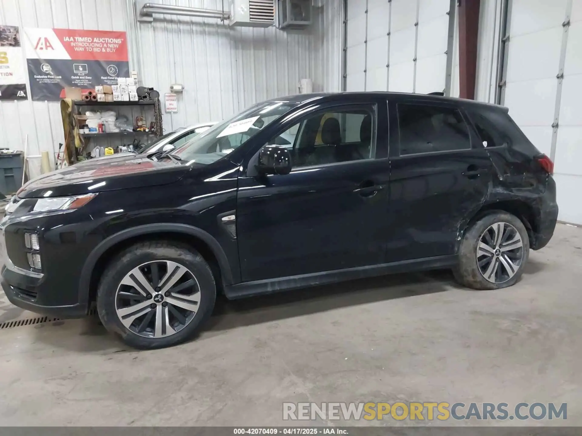 14 Photograph of a damaged car JA4ARUAU9NU017604 MITSUBISHI OUTLANDER SPORT 2022