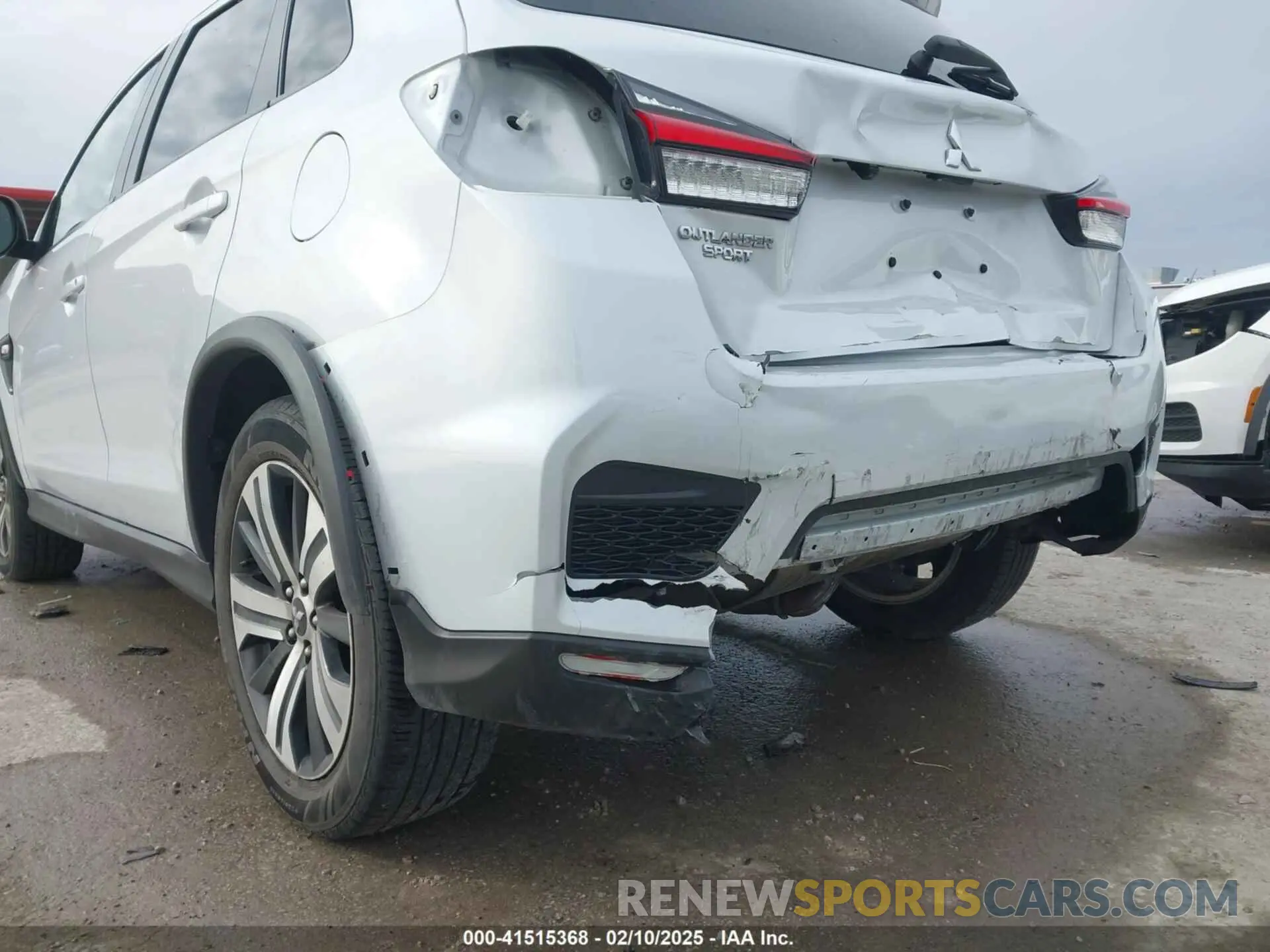 21 Photograph of a damaged car JA4ARUAU0PU004579 MITSUBISHI OUTLANDER SPORT 2023