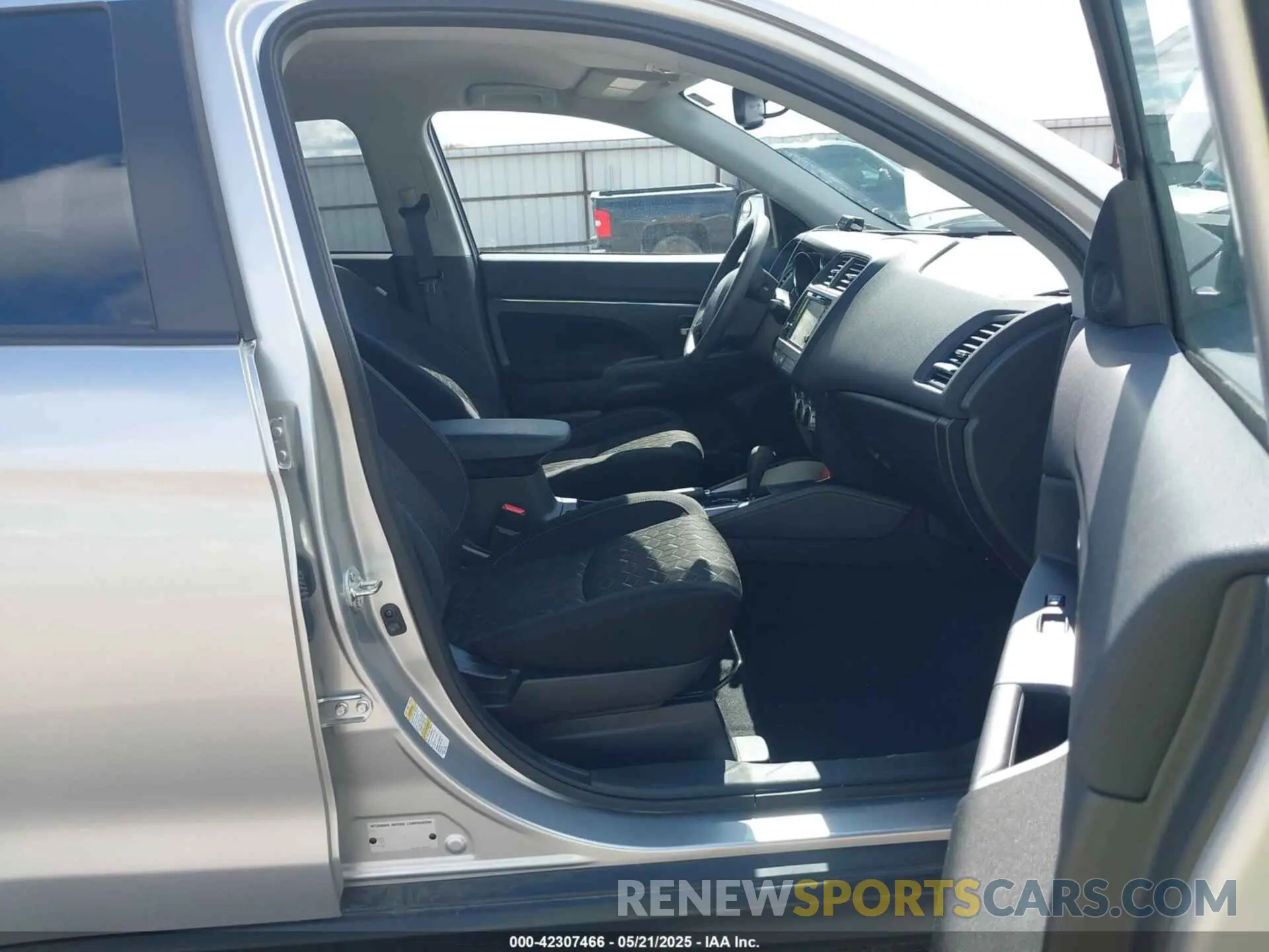 5 Photograph of a damaged car JA4ARUAU0PU011547 MITSUBISHI OUTLANDER SPORT 2023
