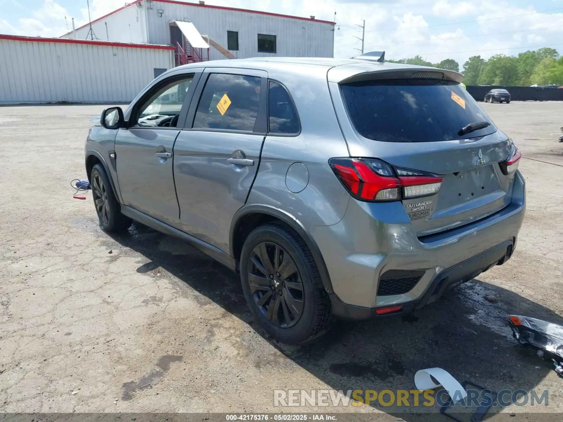 3 Photograph of a damaged car JA4ARUAU5PU013679 MITSUBISHI OUTLANDER SPORT 2023