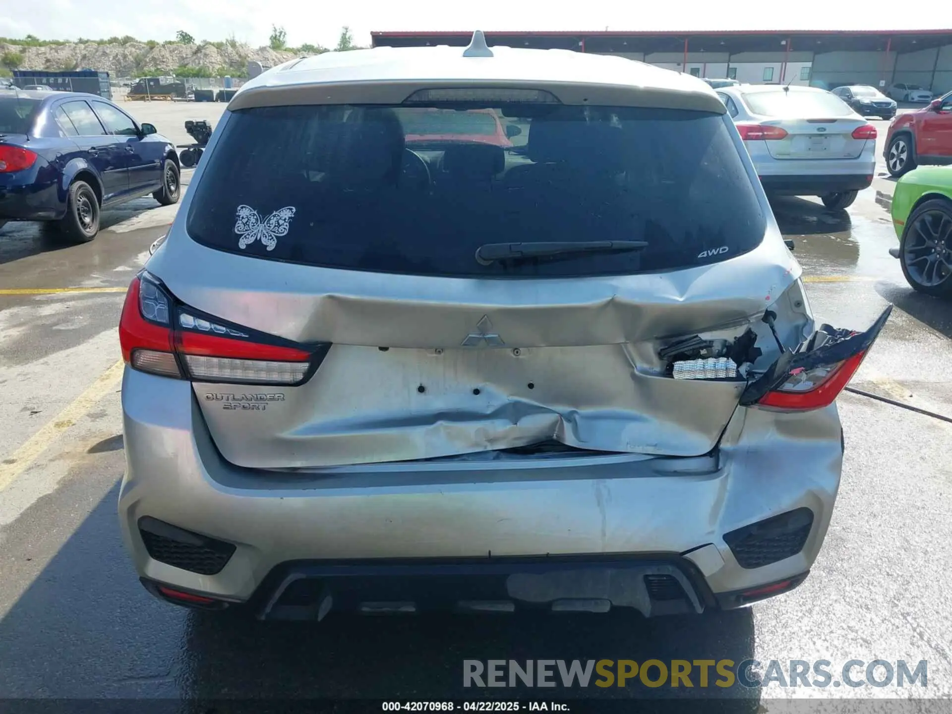 16 Photograph of a damaged car JA4ARUAU8PU013062 MITSUBISHI OUTLANDER SPORT 2023