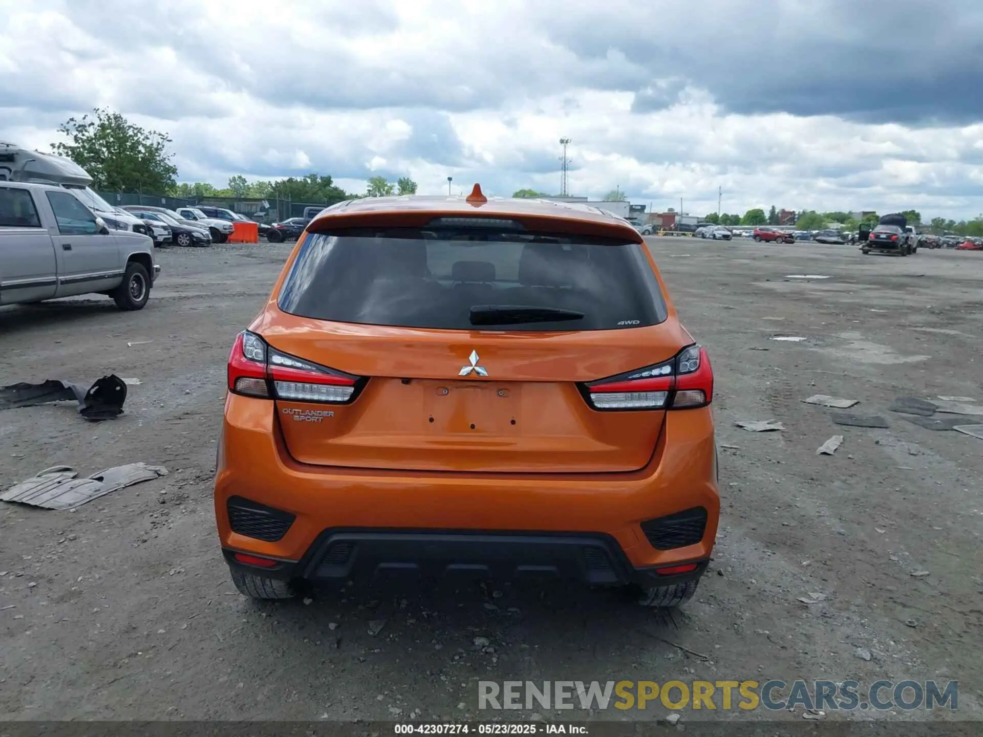16 Photograph of a damaged car JA4ARUAU0RU000616 MITSUBISHI OUTLANDER SPORT 2024