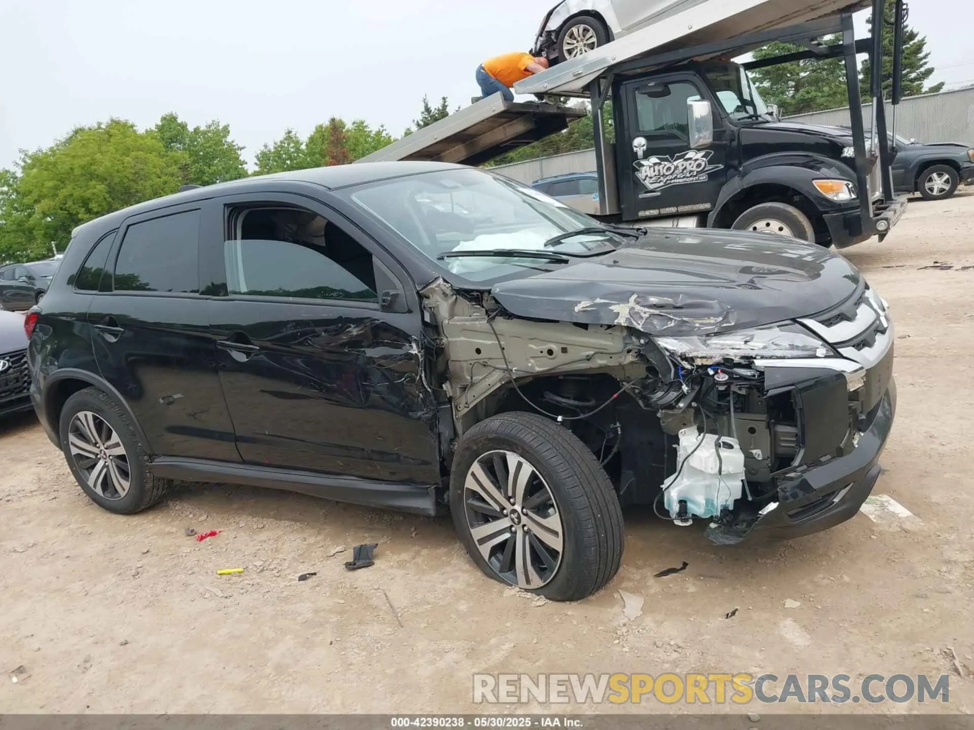 13 Photograph of a damaged car JA4ARUAU0RU023555 MITSUBISHI OUTLANDER SPORT 2024