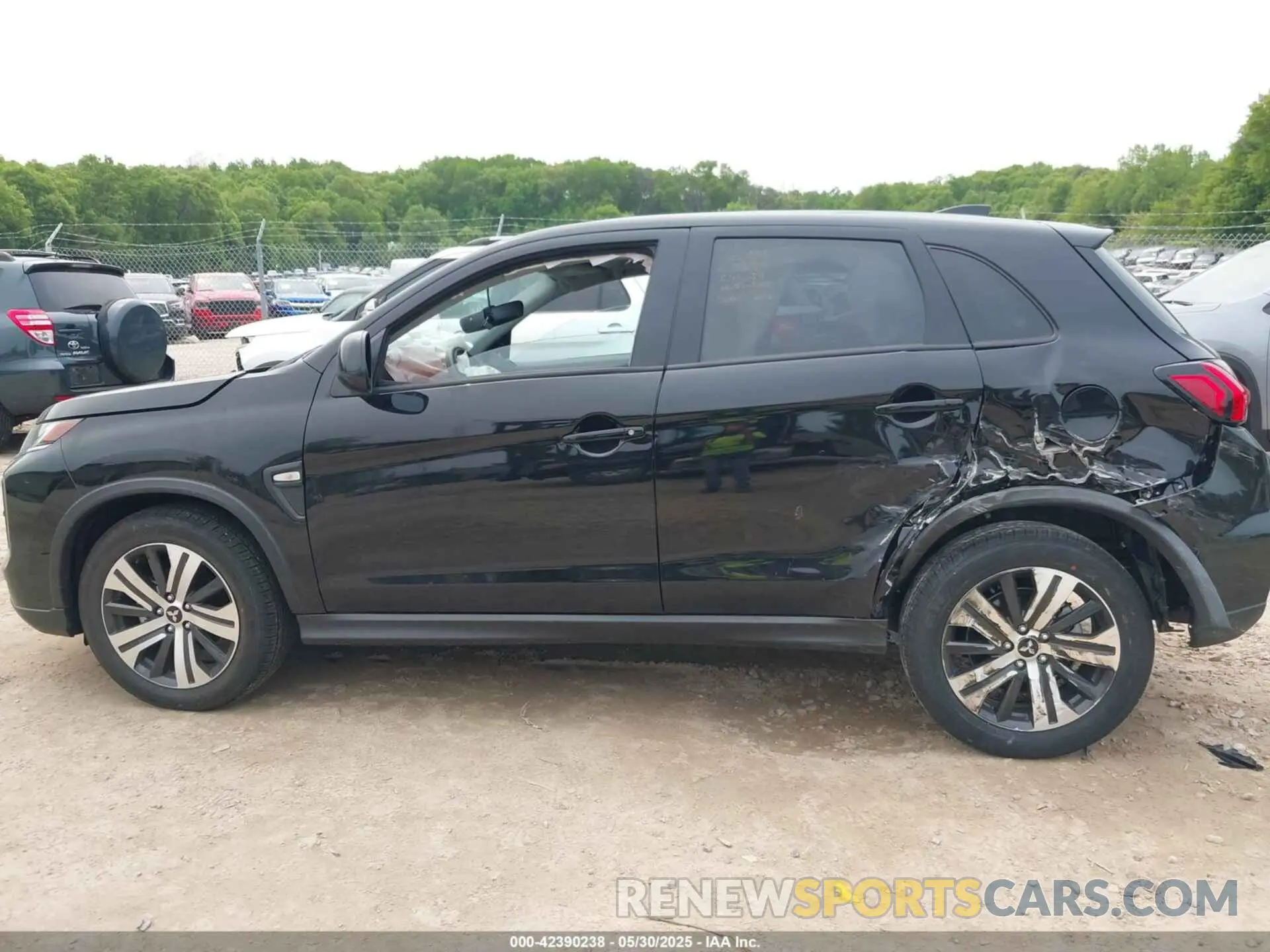 14 Photograph of a damaged car JA4ARUAU0RU023555 MITSUBISHI OUTLANDER SPORT 2024