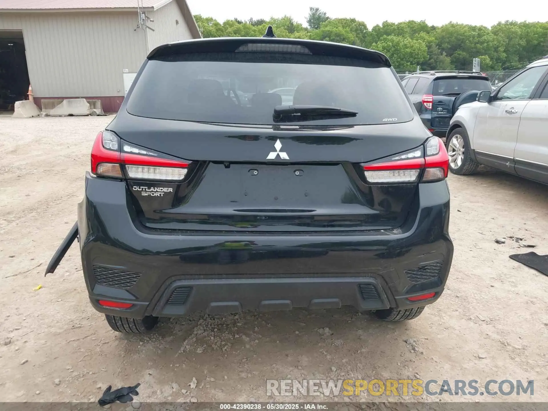 16 Photograph of a damaged car JA4ARUAU0RU023555 MITSUBISHI OUTLANDER SPORT 2024